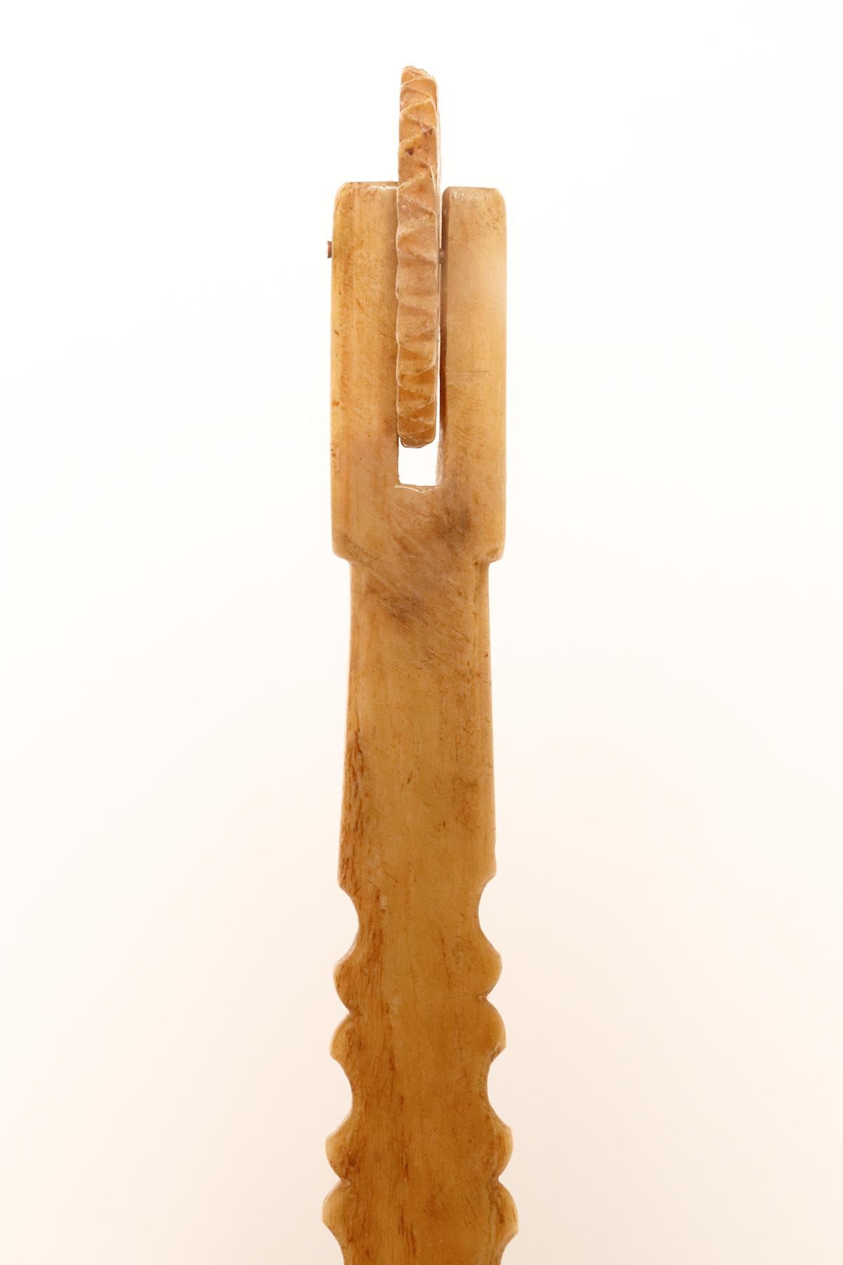 A larkspur, also known as a pastry cutter, made of bone, Italy 18th century. For Sale 1