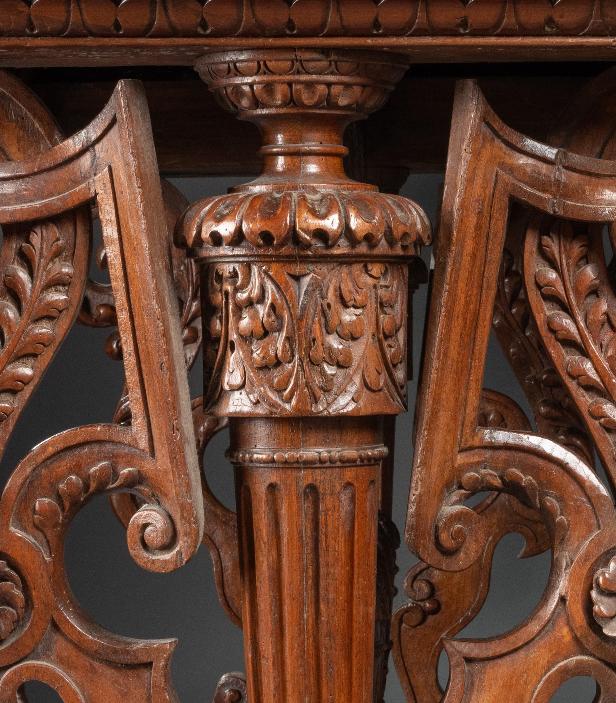 A late 16th century French Renaissance richly carved walnut center table For Sale 2