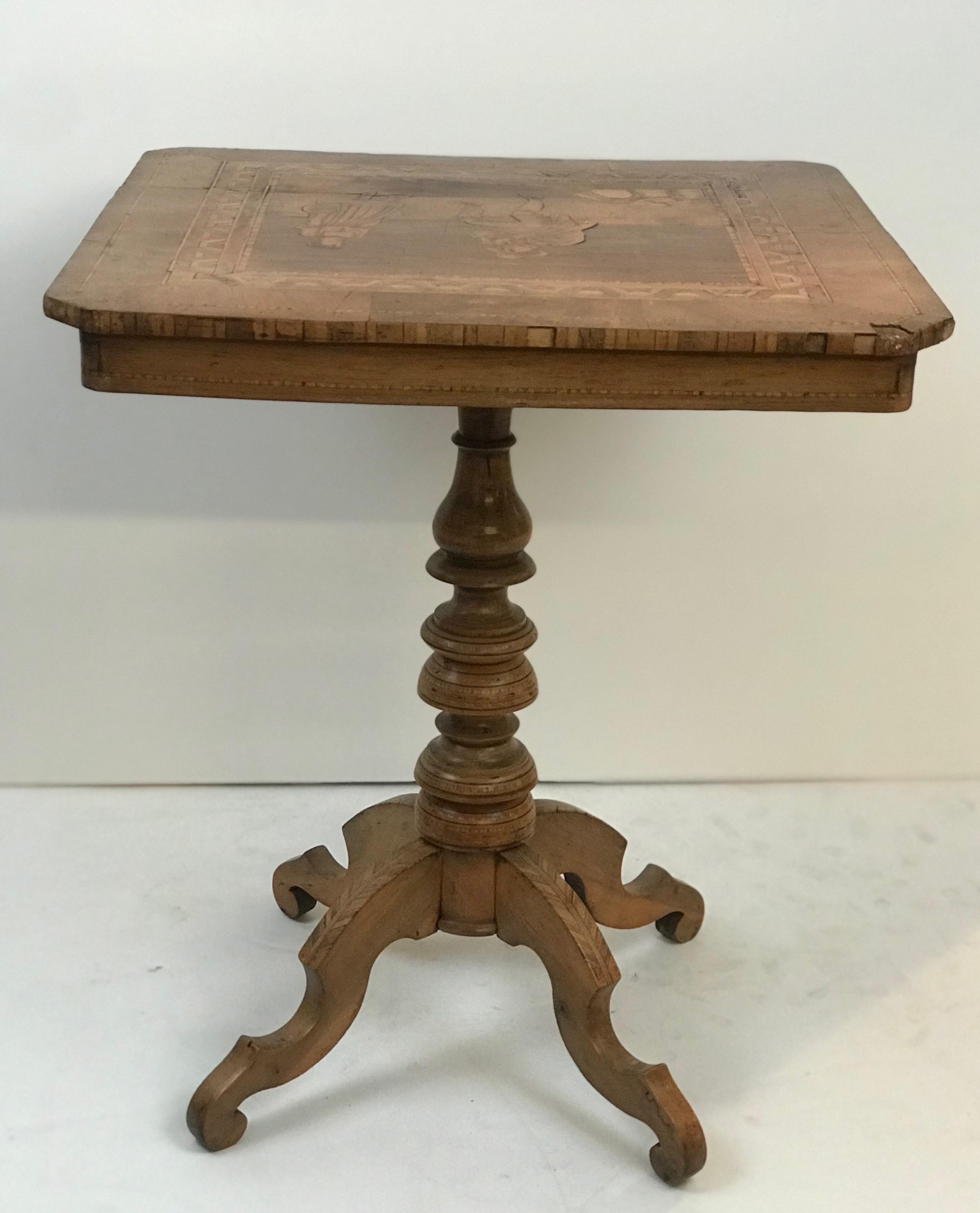 A Late 1800's Sorrento Marquetry Desert Table with Figural Classical Motif  In Good Condition For Sale In Fort mill, SC