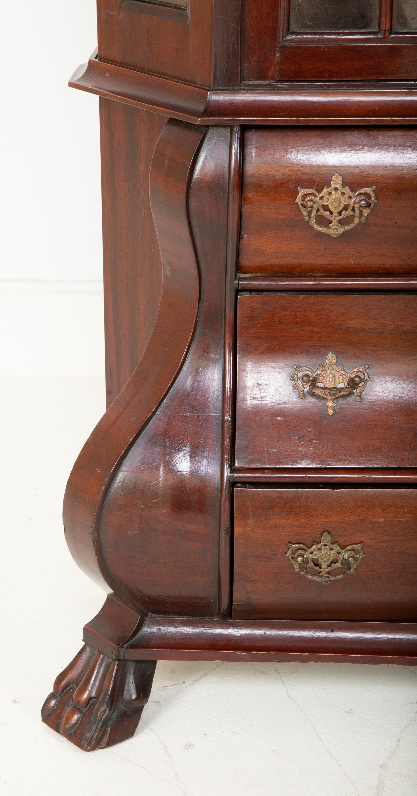 Late 18th Century Childs Dutch Kettle Base Paw Foot Bookcase In Good Condition For Sale In Stamford, CT