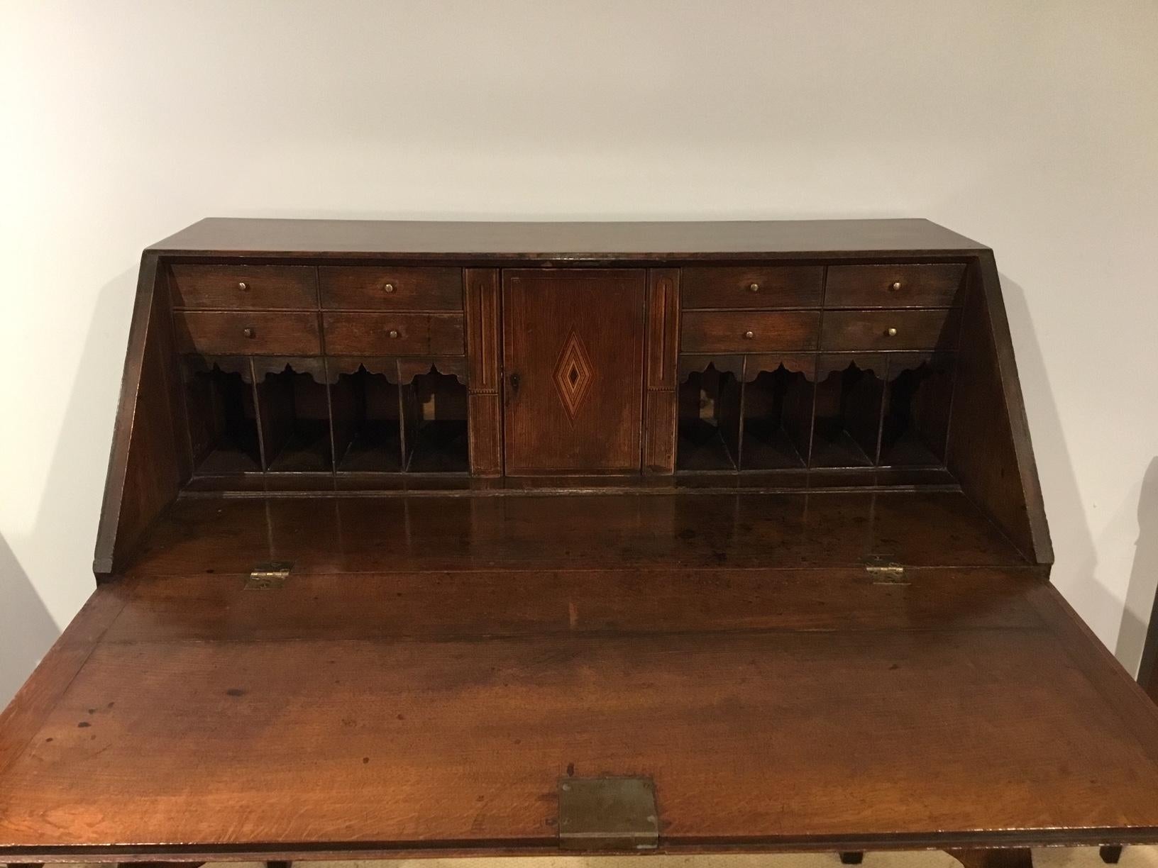 Late 18th Century Oak Antique Bureau For Sale 2