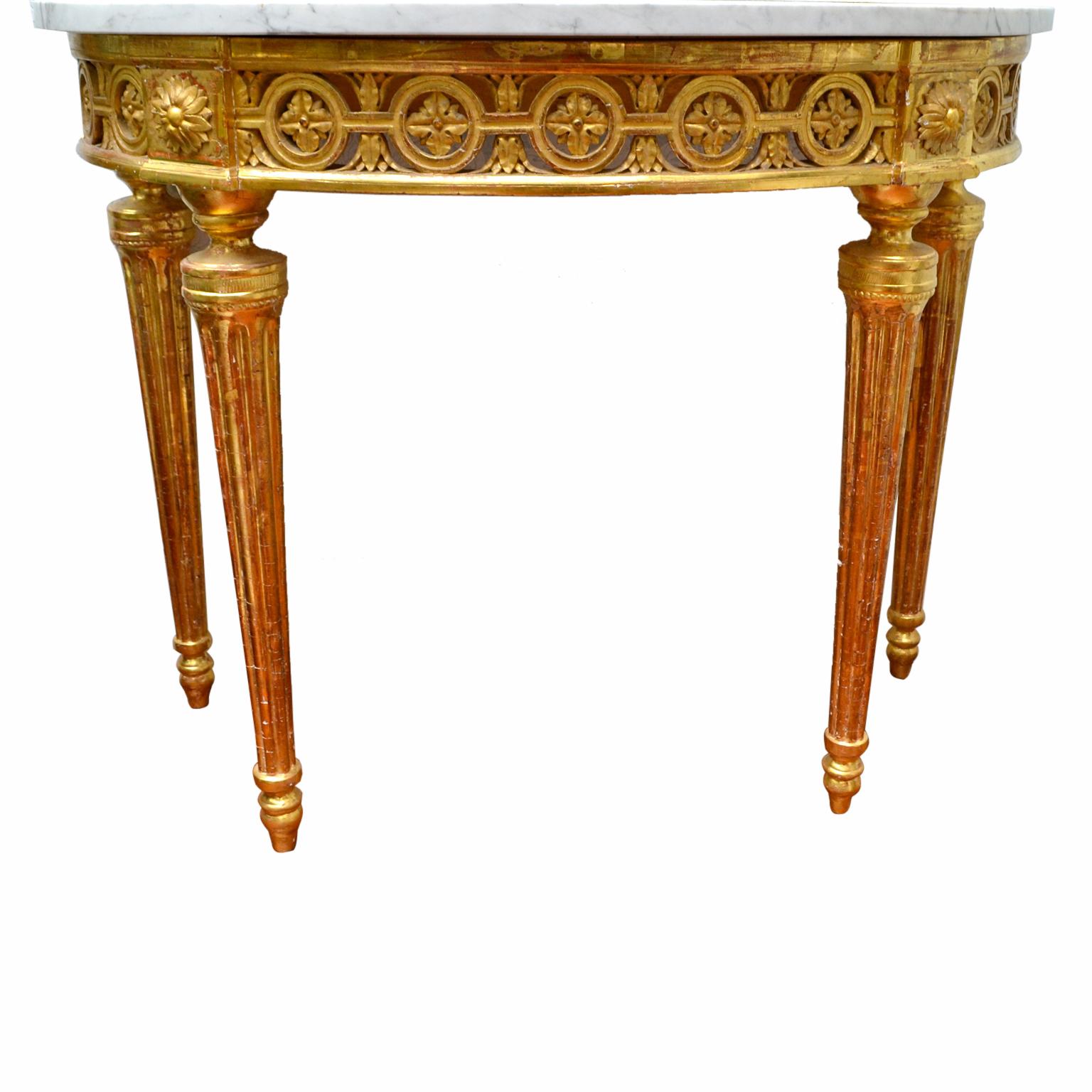 Late 18th Century Italian Giltwood Mirror and Demilune Console For Sale 8