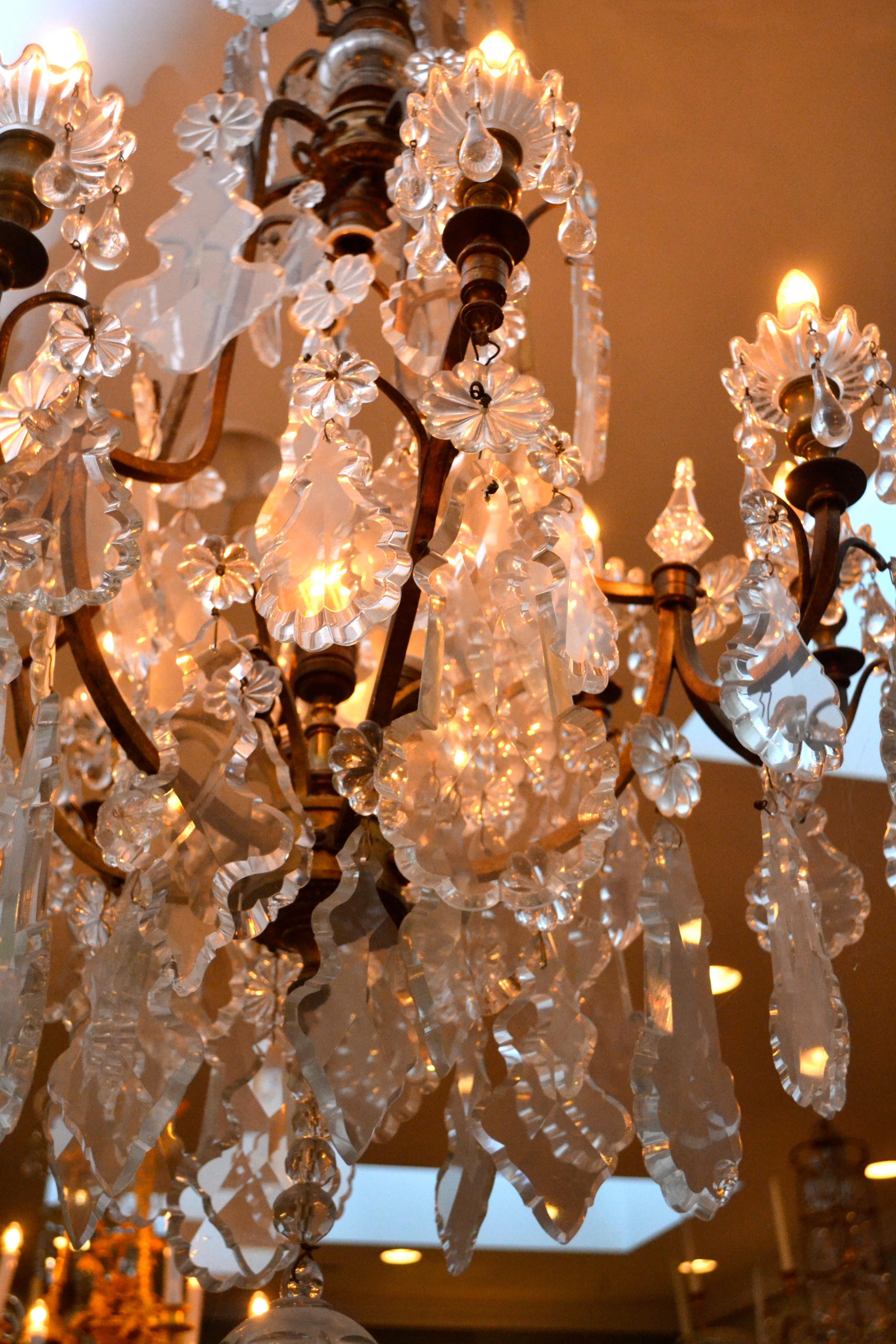 Late 19th Century French Louis XV Style  Crystal  Chandelier For Sale 1