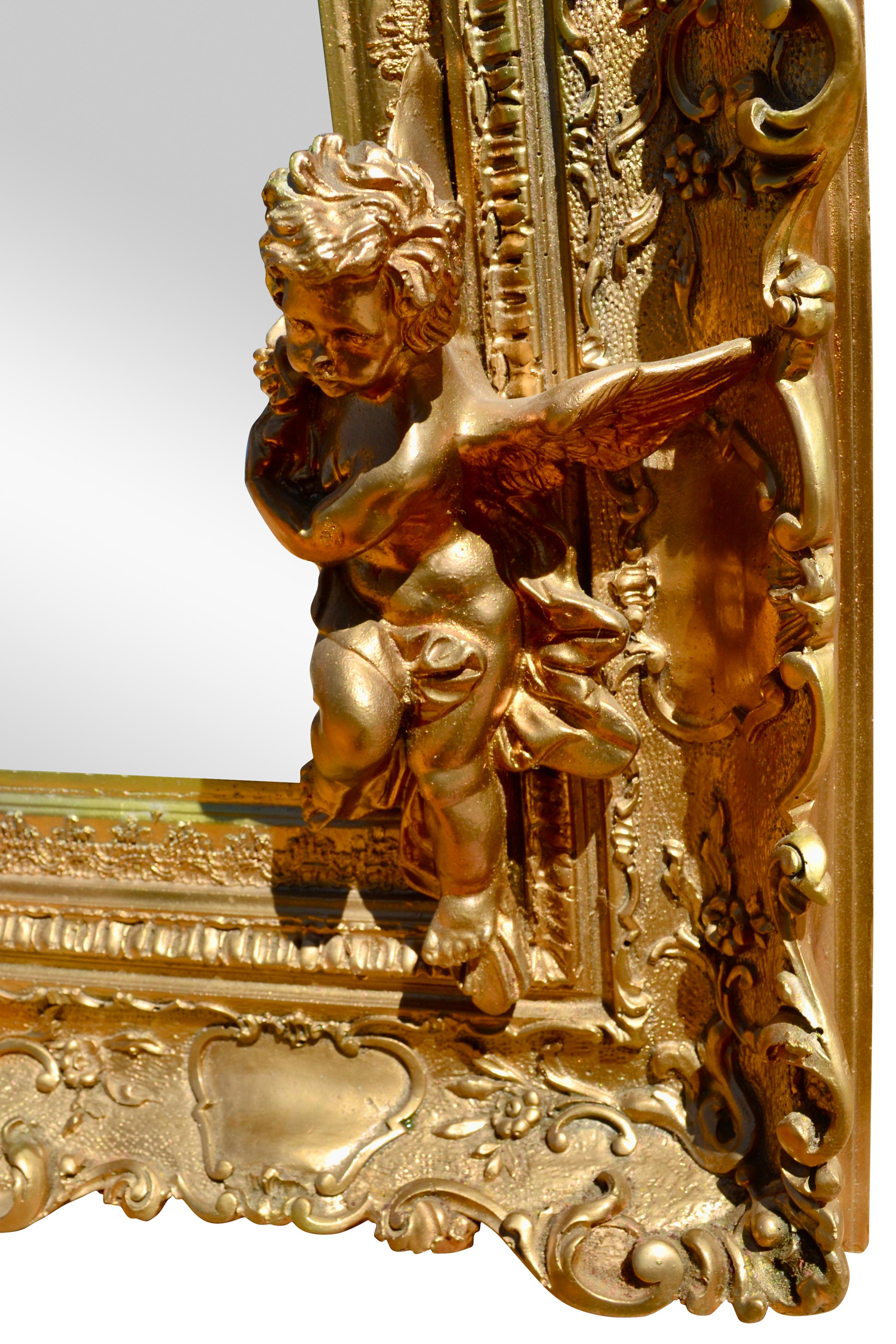 Miroir de style rococo de la fin du XIXe siècle, style Napoléon III, en bois doré et cadre en gesso en vente 4