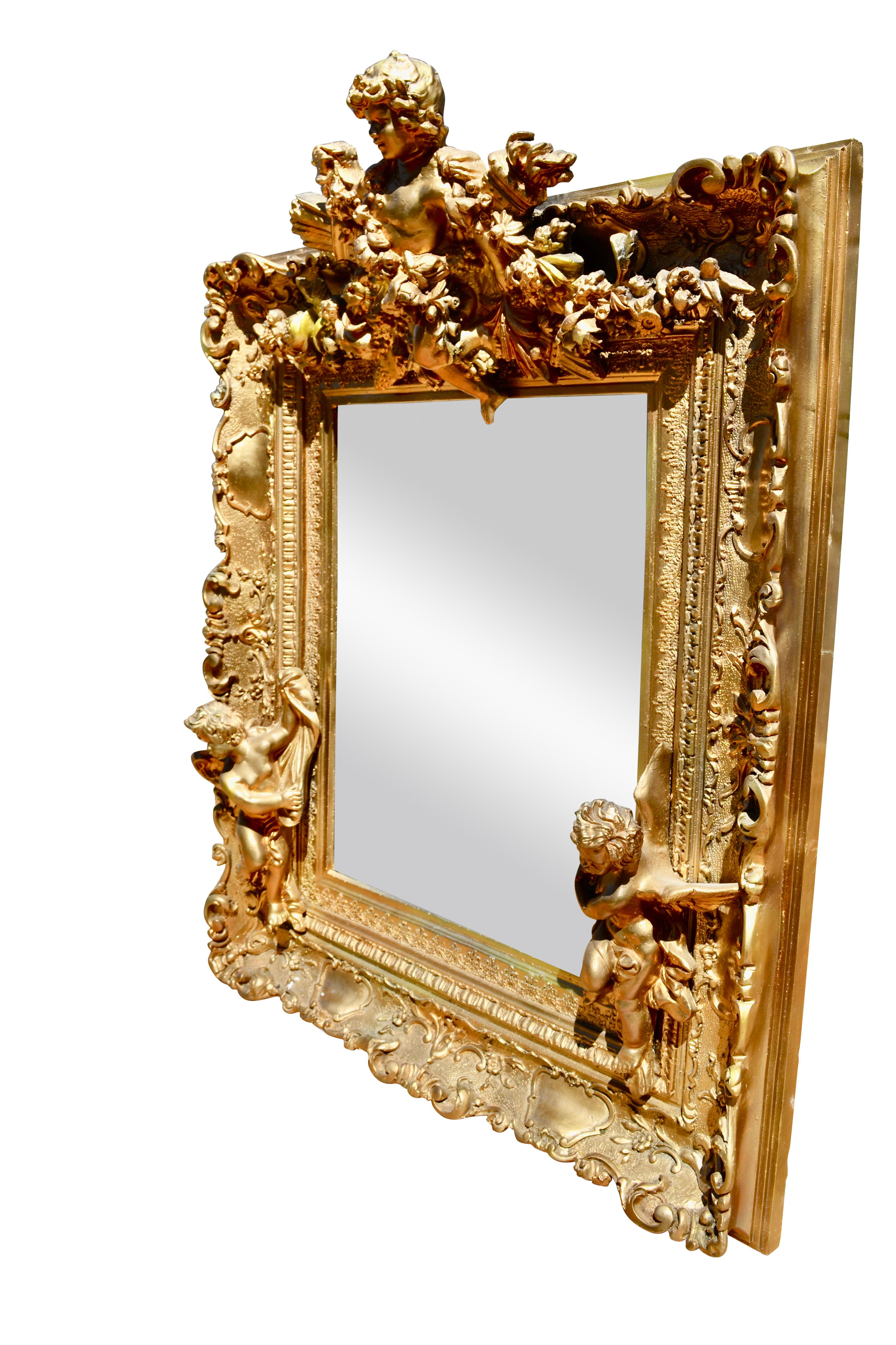 Gerahmter Spiegel im Rokoko-Stil Napoleon III. des späten 19. Jahrhunderts aus vergoldetem Holz und Gesso (Vergoldetes Holz) im Angebot