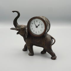 Pendule de cheminée éléphant de la fin du 19e siècle, français 1900