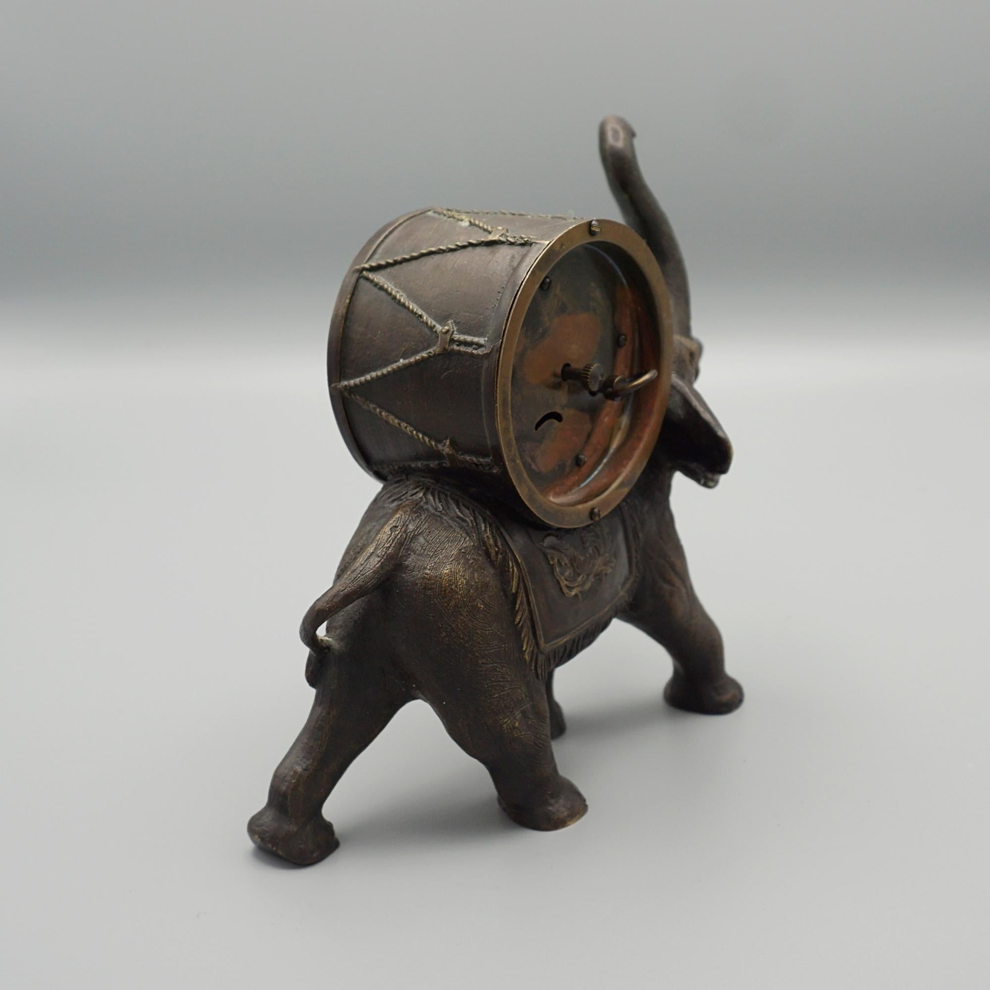 Early 20th Century Late 19th Century Bronze Elephant Mantle Clock, French 1900 For Sale