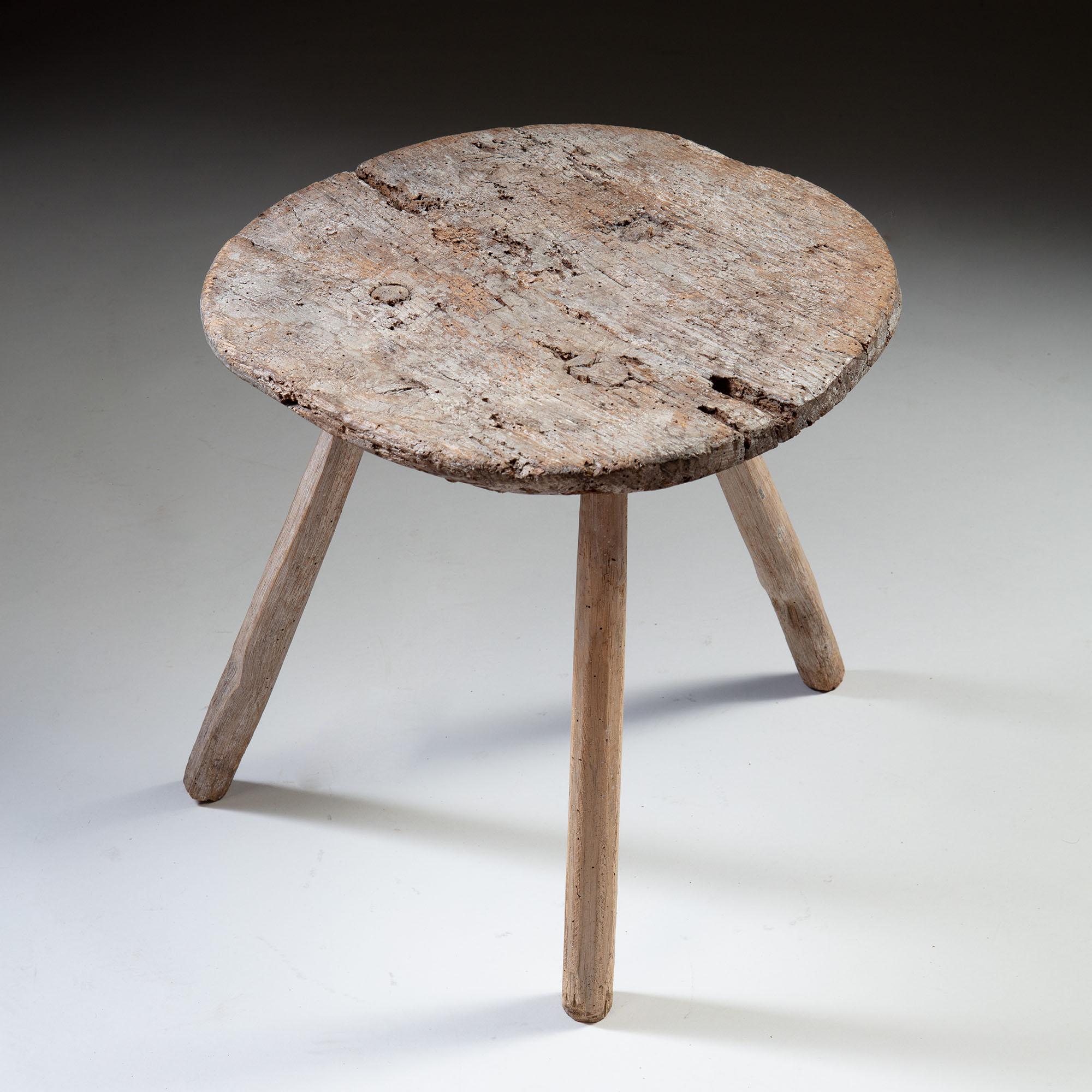 Late 19th Century English Tripod Cricket Table, Rustic Wood In Fair Condition In London, GB