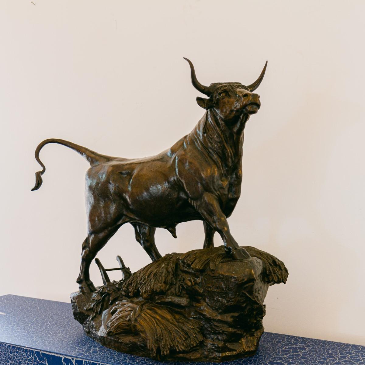 Late 19th Century French Bronze of a Bull by Auguste Cain 9