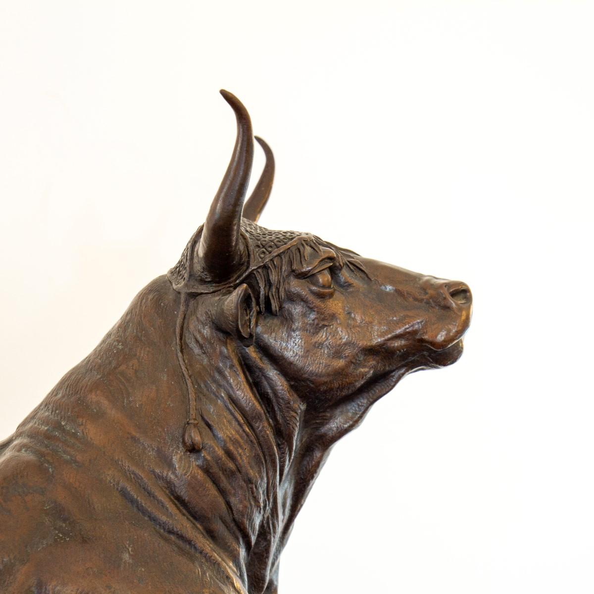 Late 19th Century French Bronze of a Bull by Auguste Cain 2