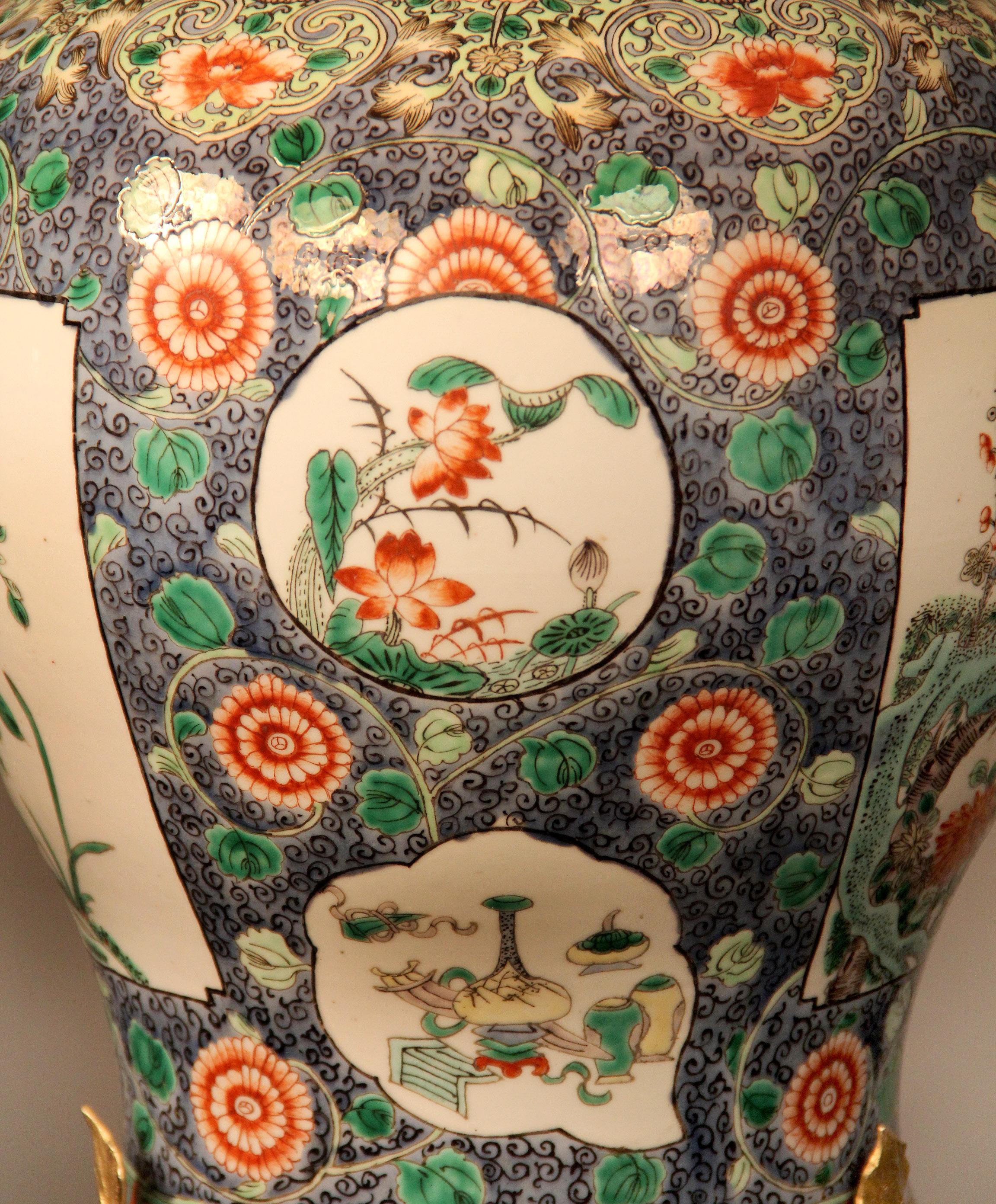 Belle Époque Vase en porcelaine chinoise de la fin du XIXe siècle monté sur bronze doré, France en vente