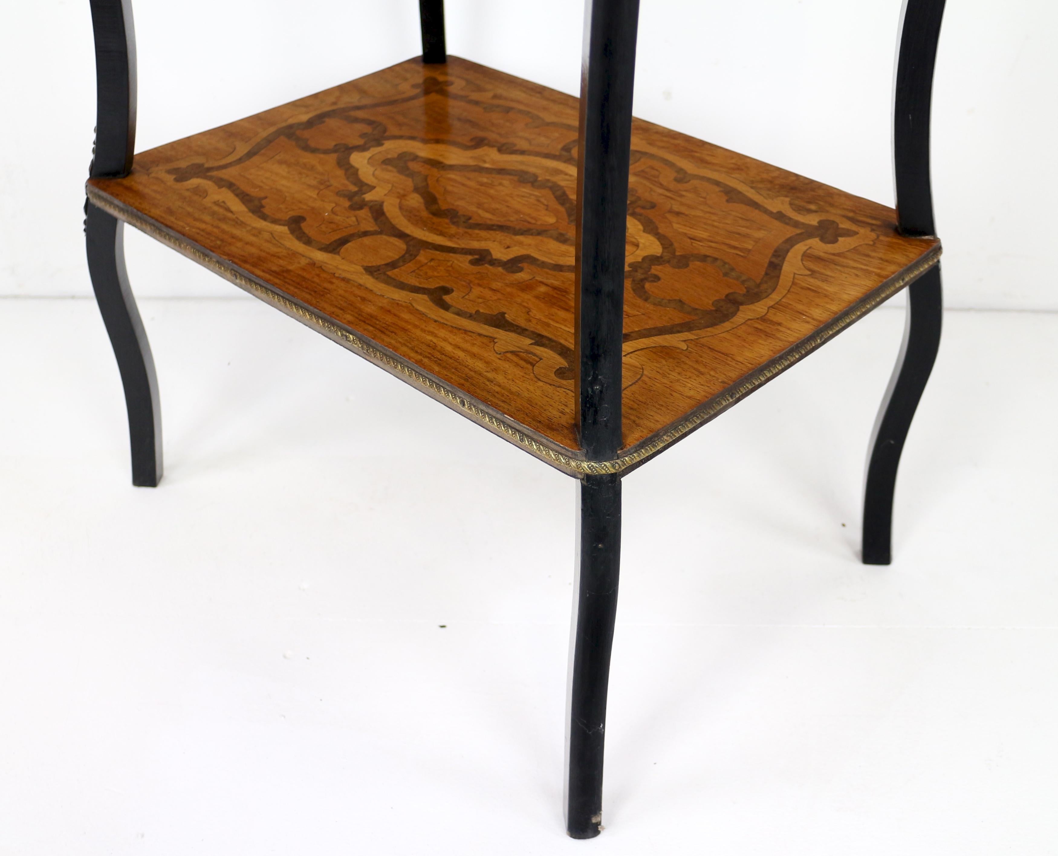 Ein französischer Poudreuse- oder Arbeitstisch aus dem späten 19. Jahrhundert unter Napoleon III. im Angebot 8