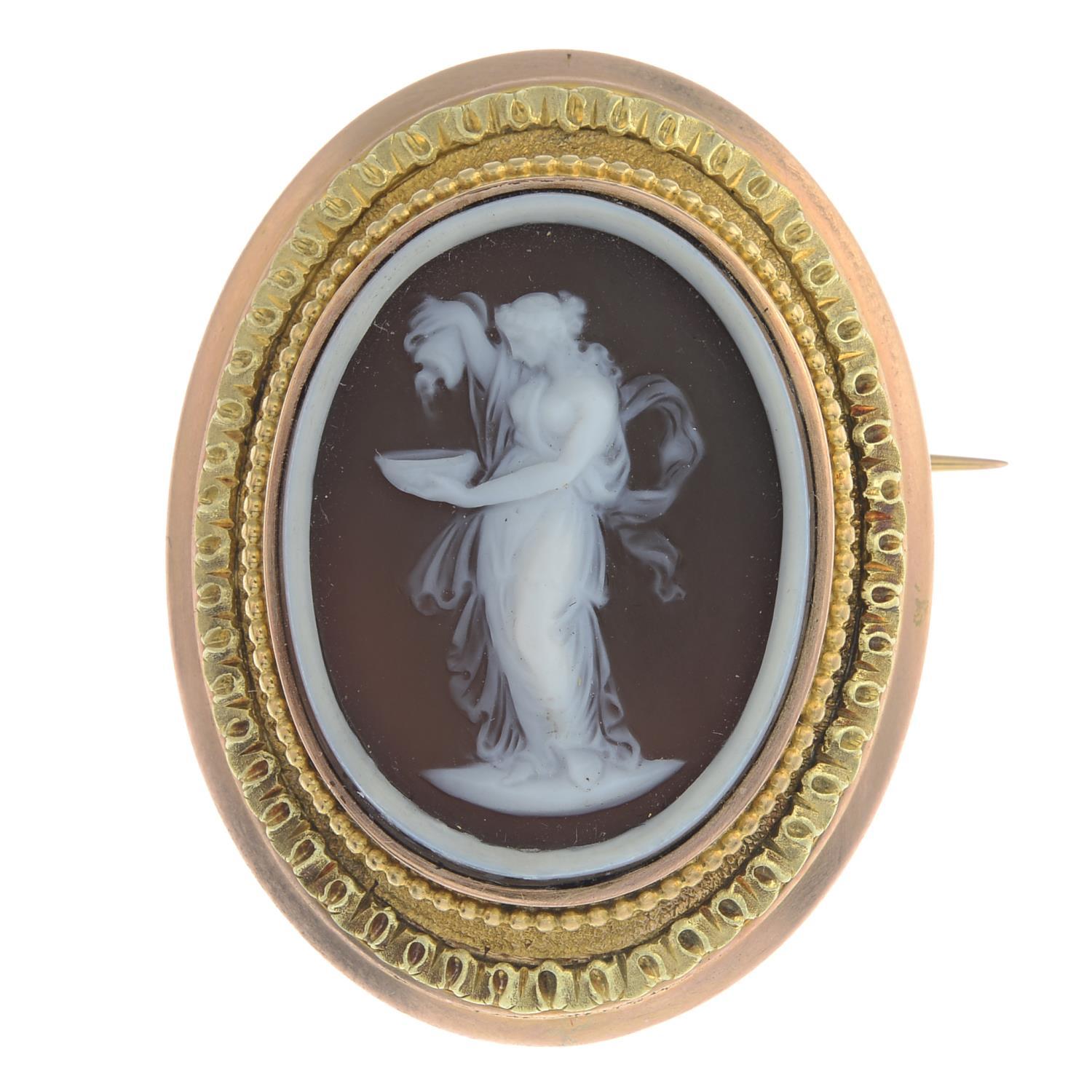 Victorian Late 19th Century Gold Onyx Cameo Brooch