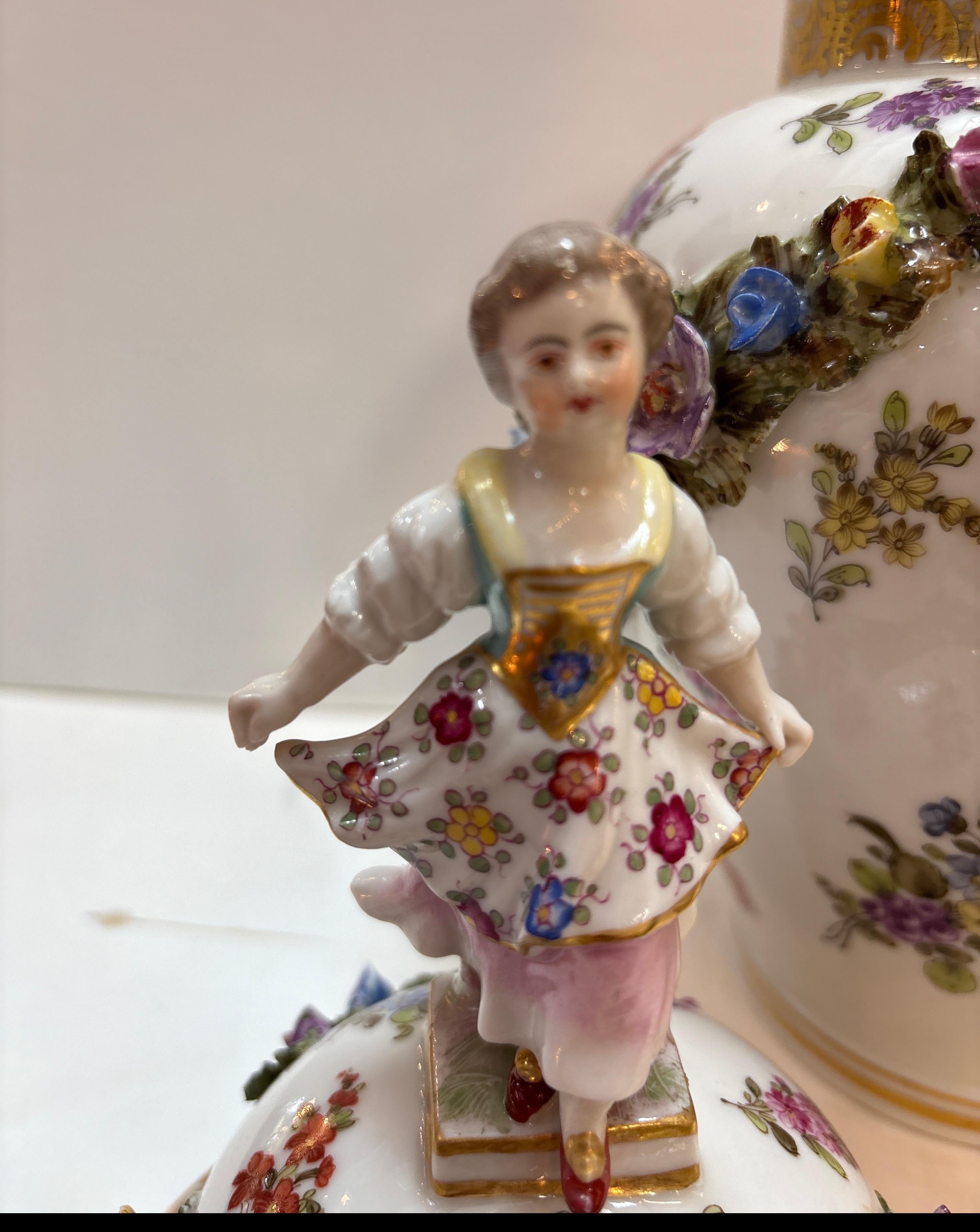 A Late 19th Century Hand Painted Dresden urn For Sale 2