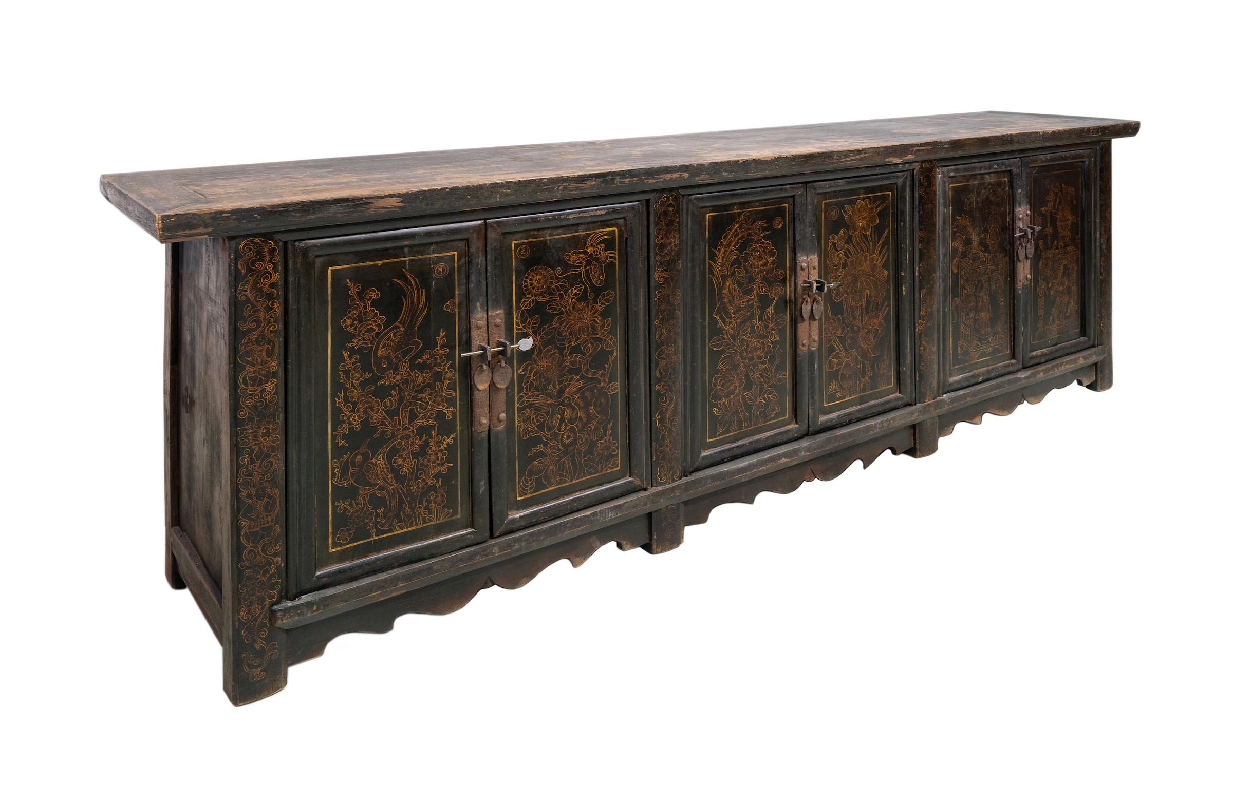 Qing Late 19th Century Long Black Lacquered Sideboard from Shanxi, China
