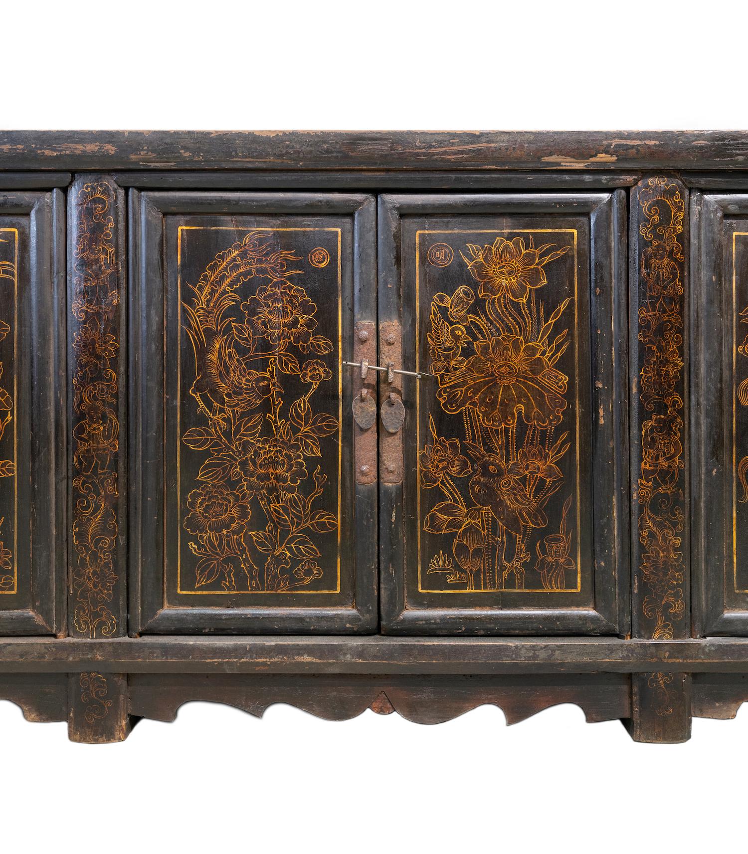 Hand-Painted Late 19th Century Long Black Lacquered Sideboard from Shanxi, China