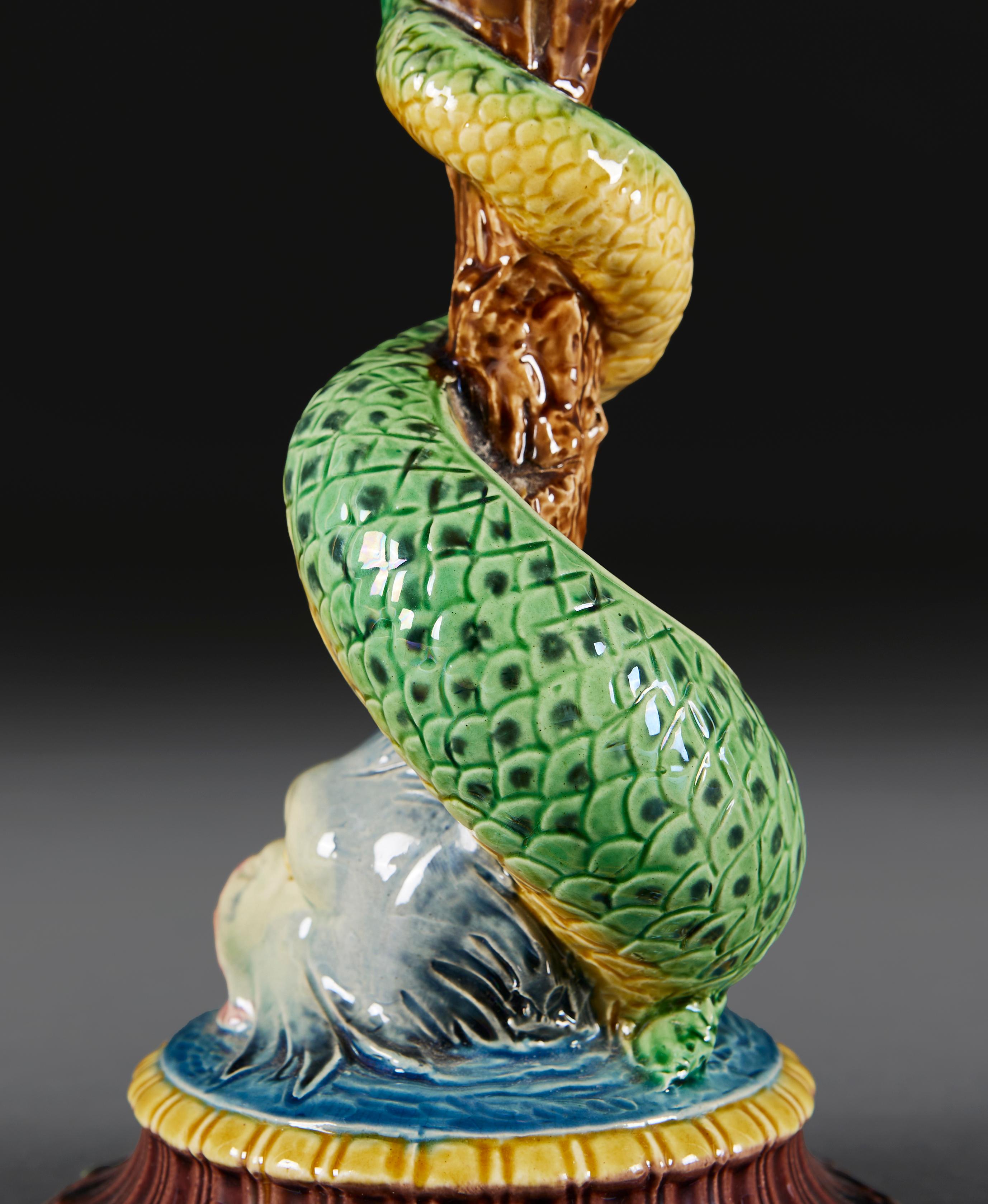 Candeliere a delfino in ceramica di Minton della fine del XIX secolo In condizioni buone in vendita a London, GB