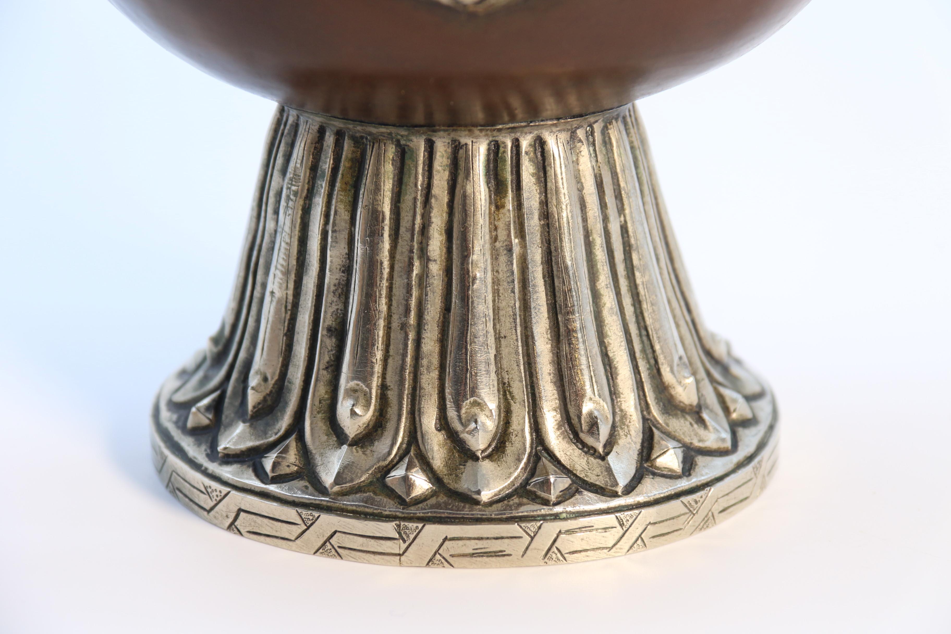 Eine nordindische/tibetische rituelle Kanne aus dem späten 19. Jahrhundert, um 1890 im Angebot 5