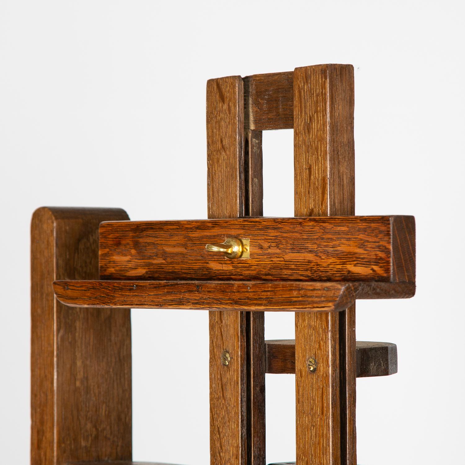Late 19th Century Oak Hand Cranked Easel 5