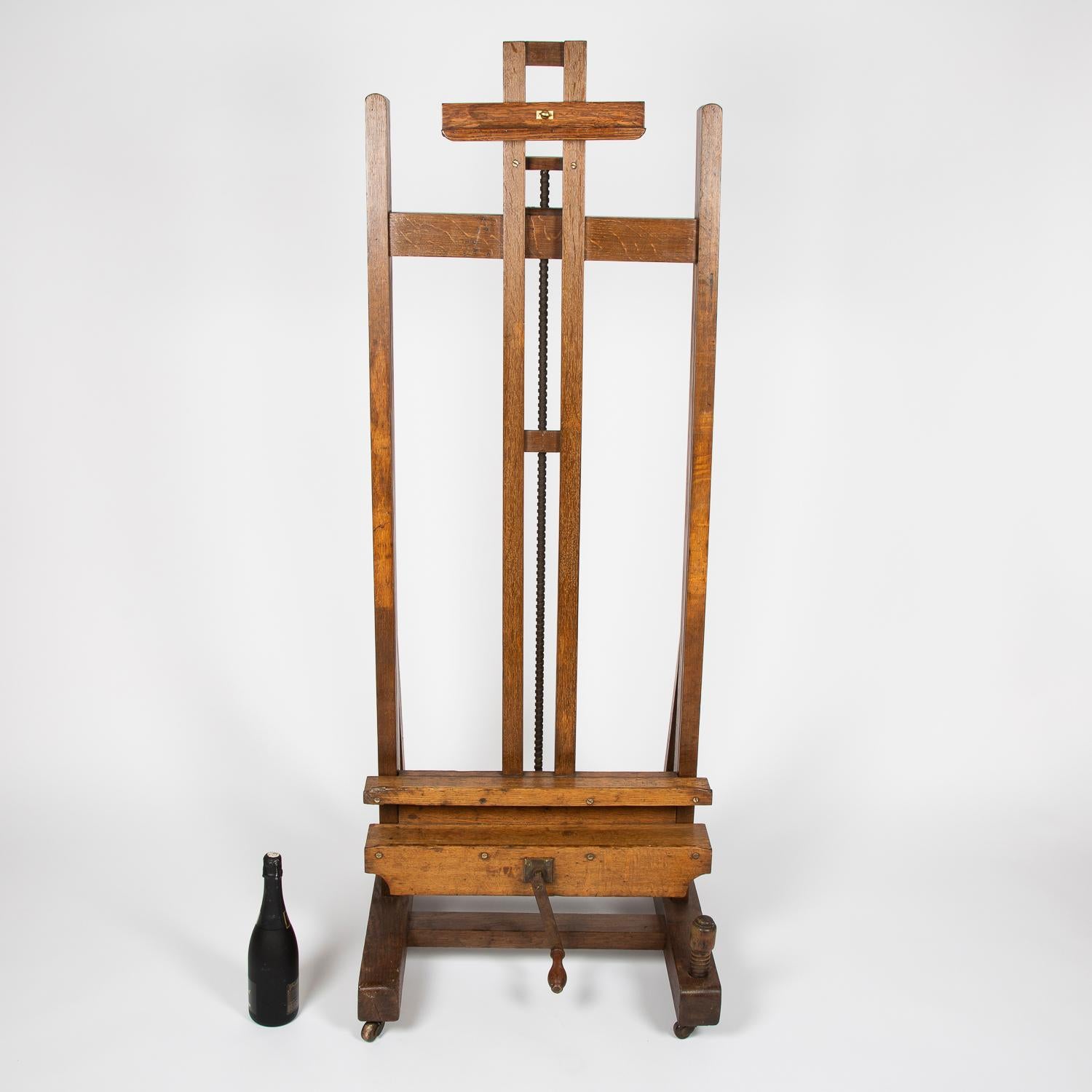 Late 19th Century Oak Hand Cranked Easel 10