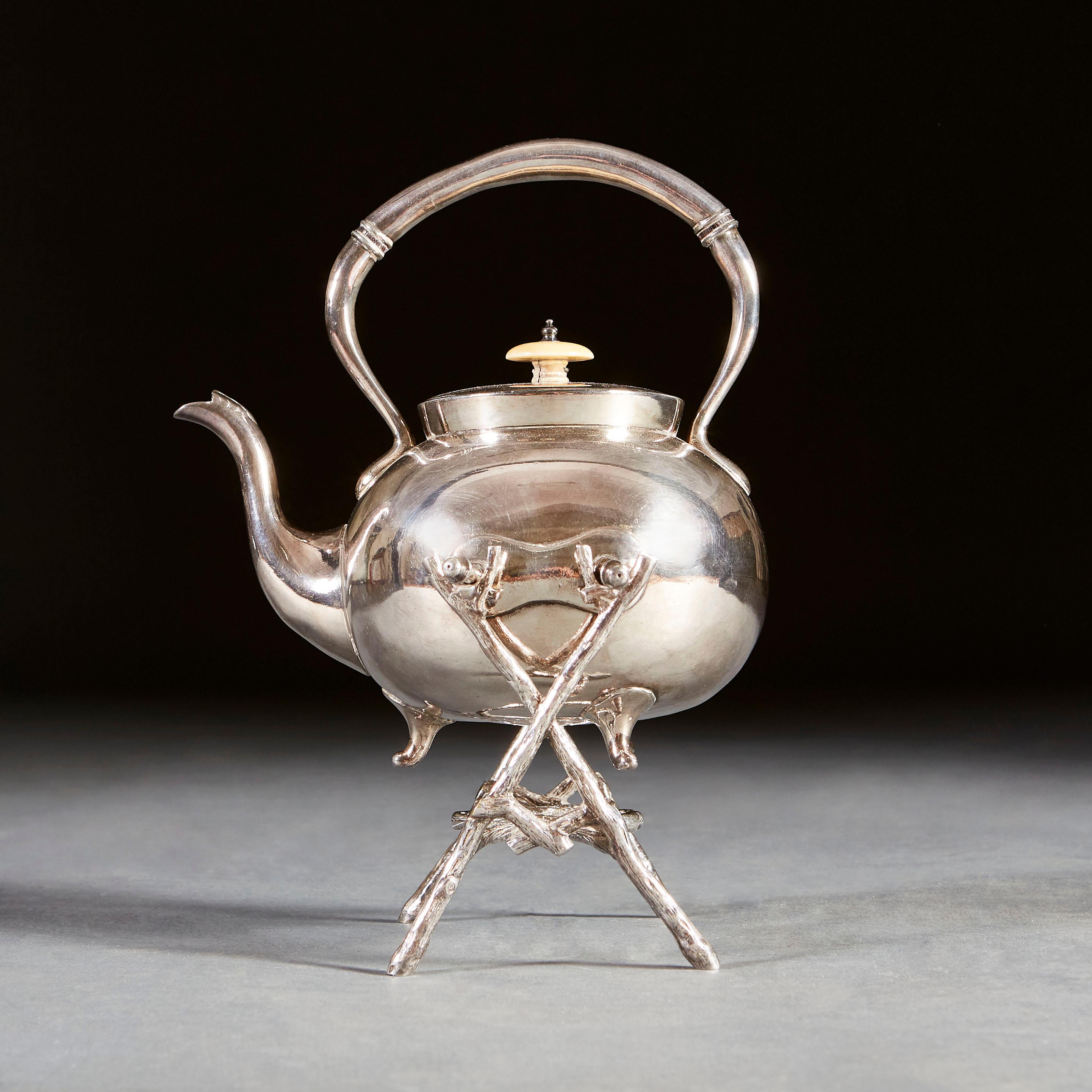 Late 19th Century Silver Plated Teapot on Stand by James Deakin & Sons In Good Condition In London, GB