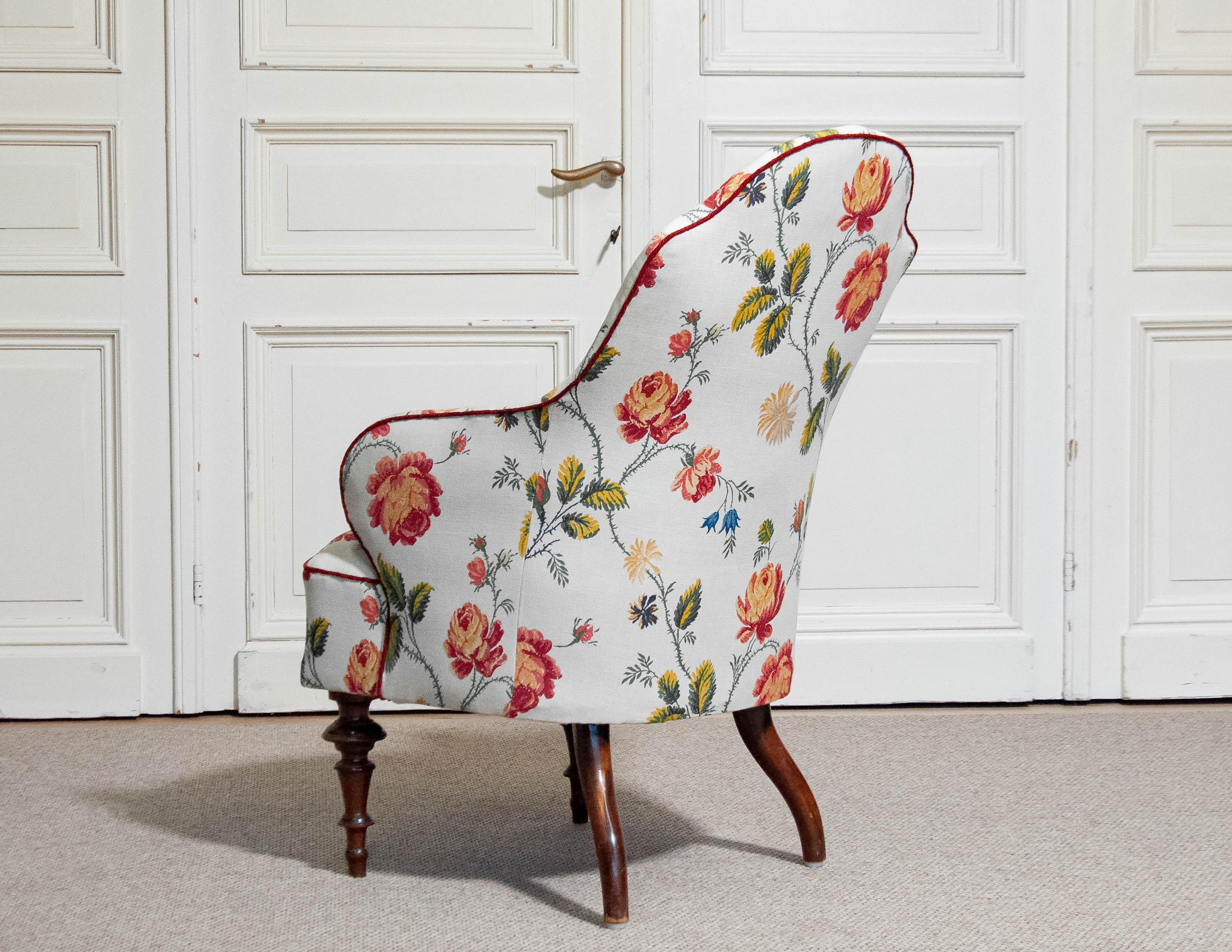 A Late 19th Century Victorian Nursing / Lounge Chair , Sweden In Good Condition For Sale In Silvolde, Gelderland