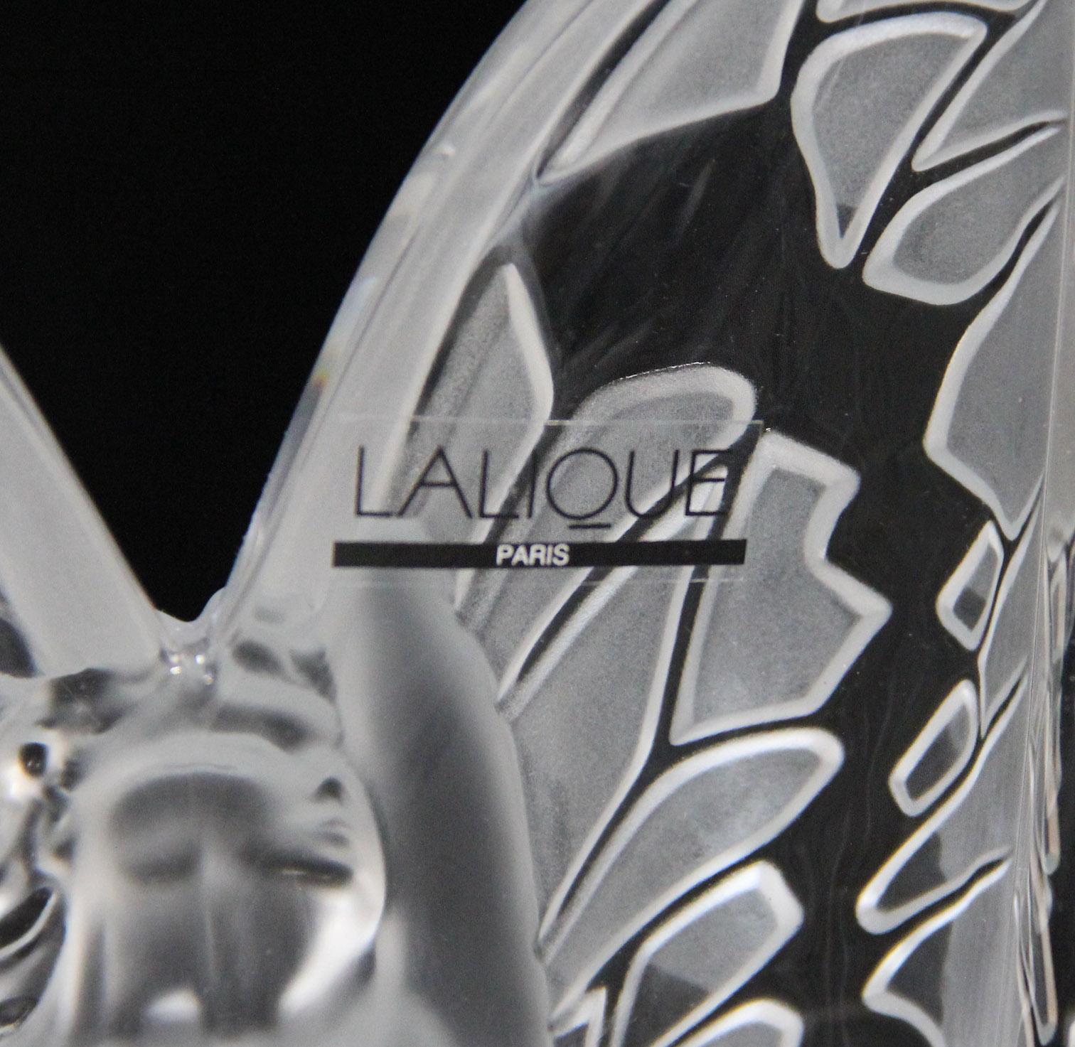 Vase en cristal de chrysalide de Lalique de la fin du 20e siècle en vente 1
