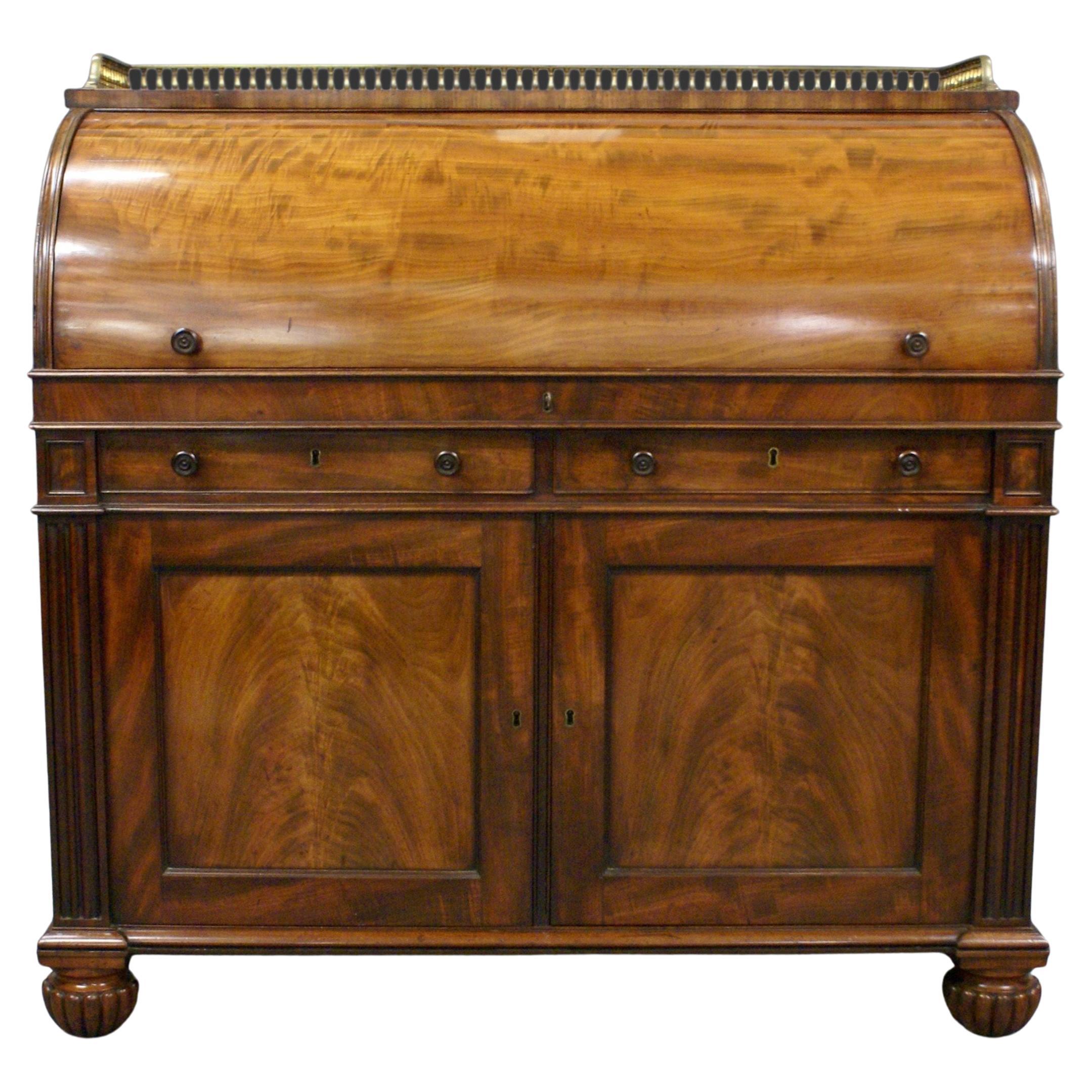 Late George III Period Cylinder Top  Mahogany Desk Desk Attributed to Gillows For Sale