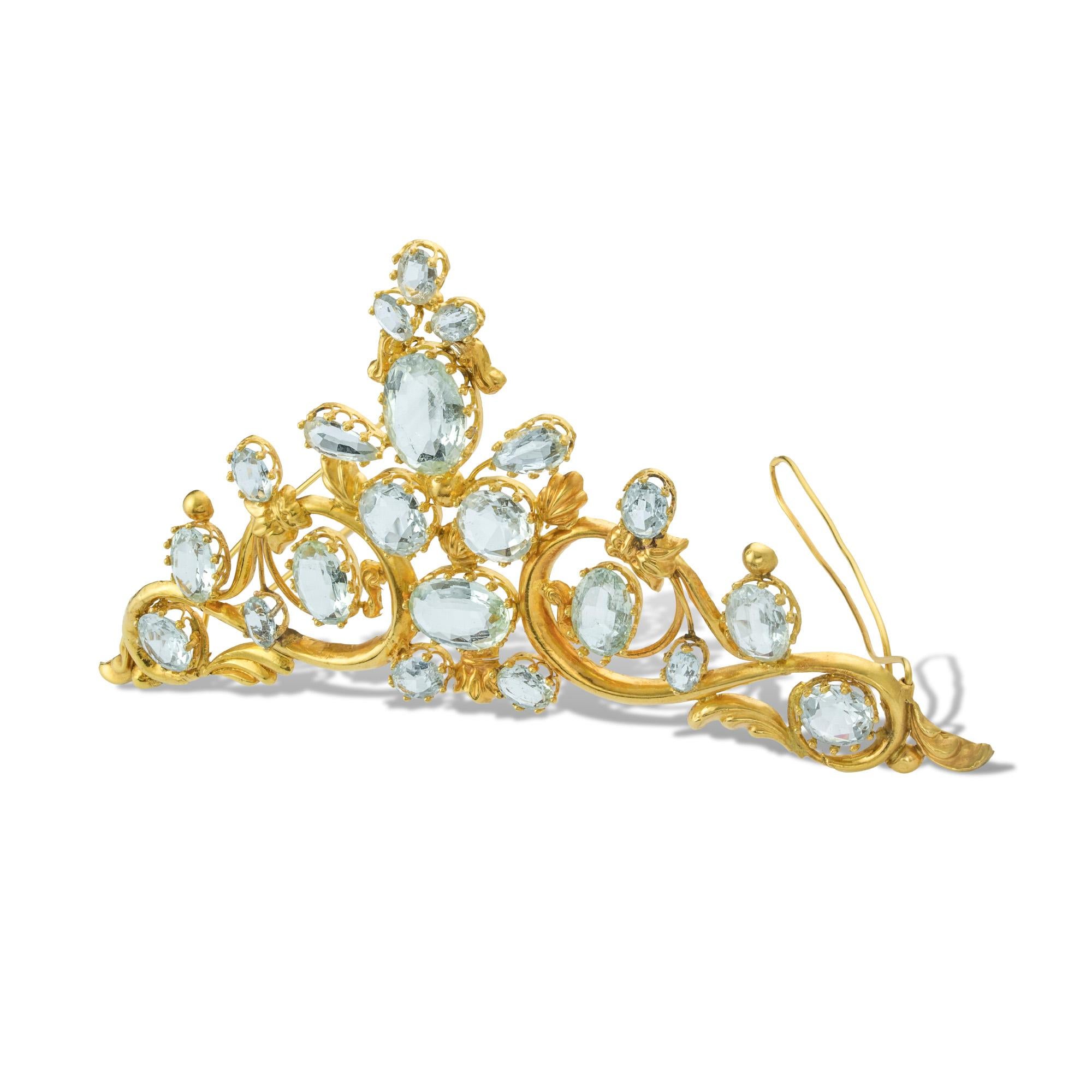 George III Late Georgian Aquamarine and Gold Parure For Sale