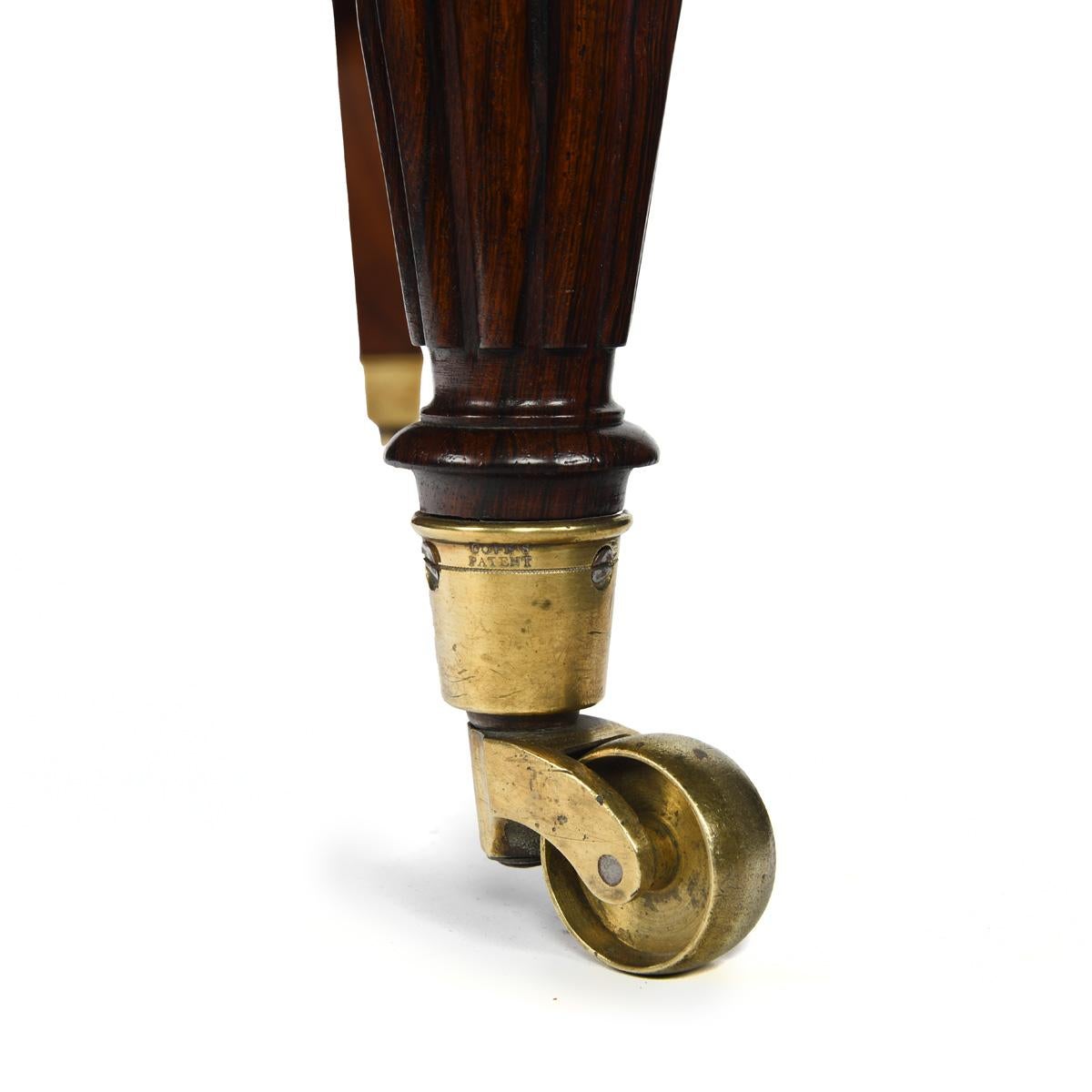 Un fino sillón Bergère de palisandro firmemente atribuido a Gillows, c.1830 en Bueno estado para la venta en Lymington, Hampshire