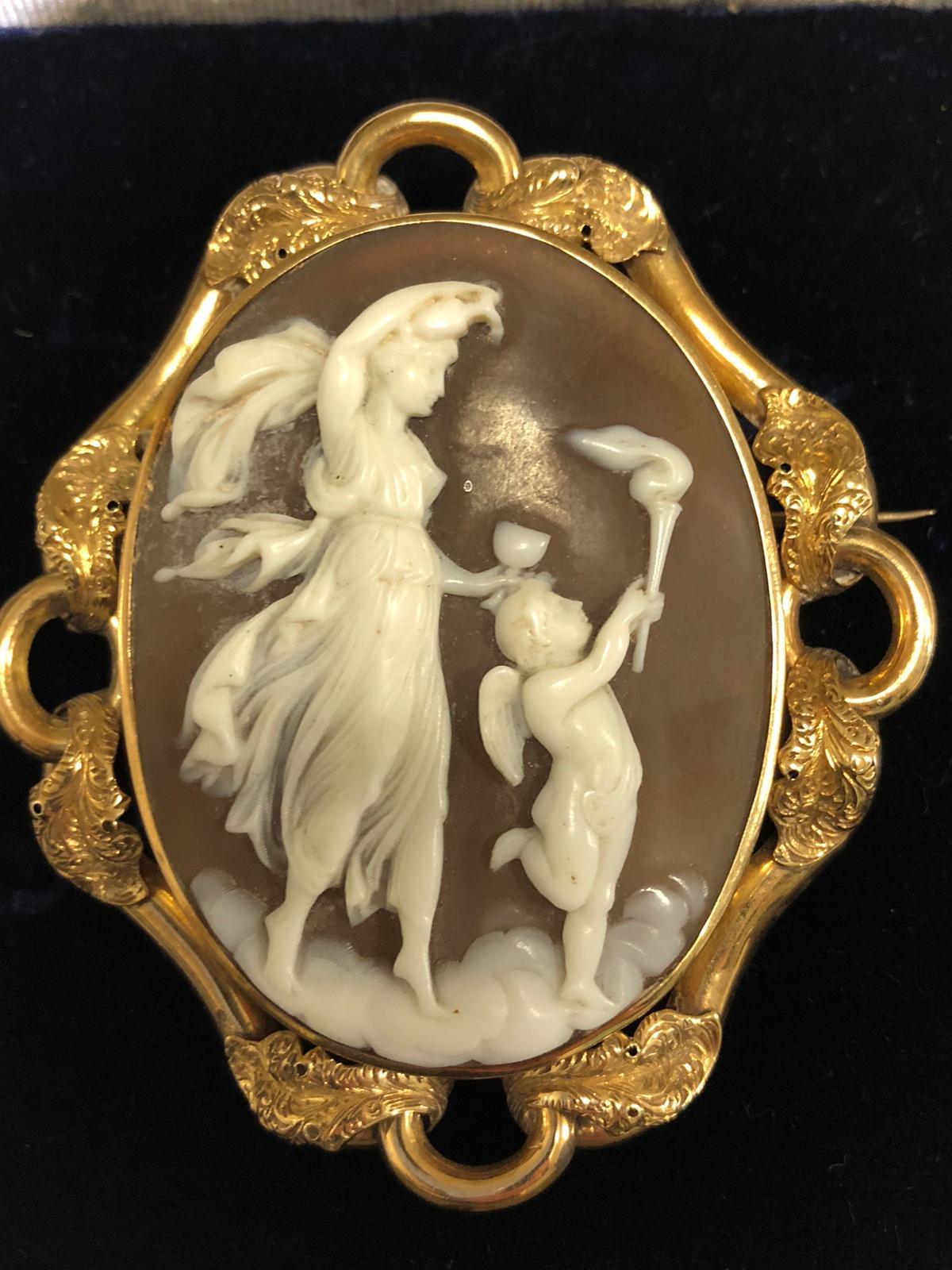 Late Victorian Cameo Brooch, circa 1880 In Excellent Condition In Firenze, IT