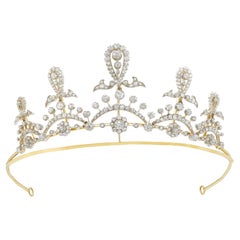 Antique A late Victorian diamond-set tiara