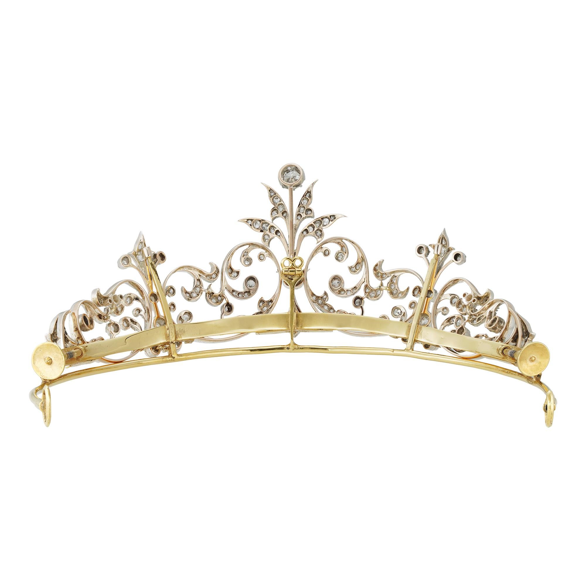 Taille vieille Europe Un diadème/collier en diamants de la fin de l'époque victorienne dans un coffret en vente