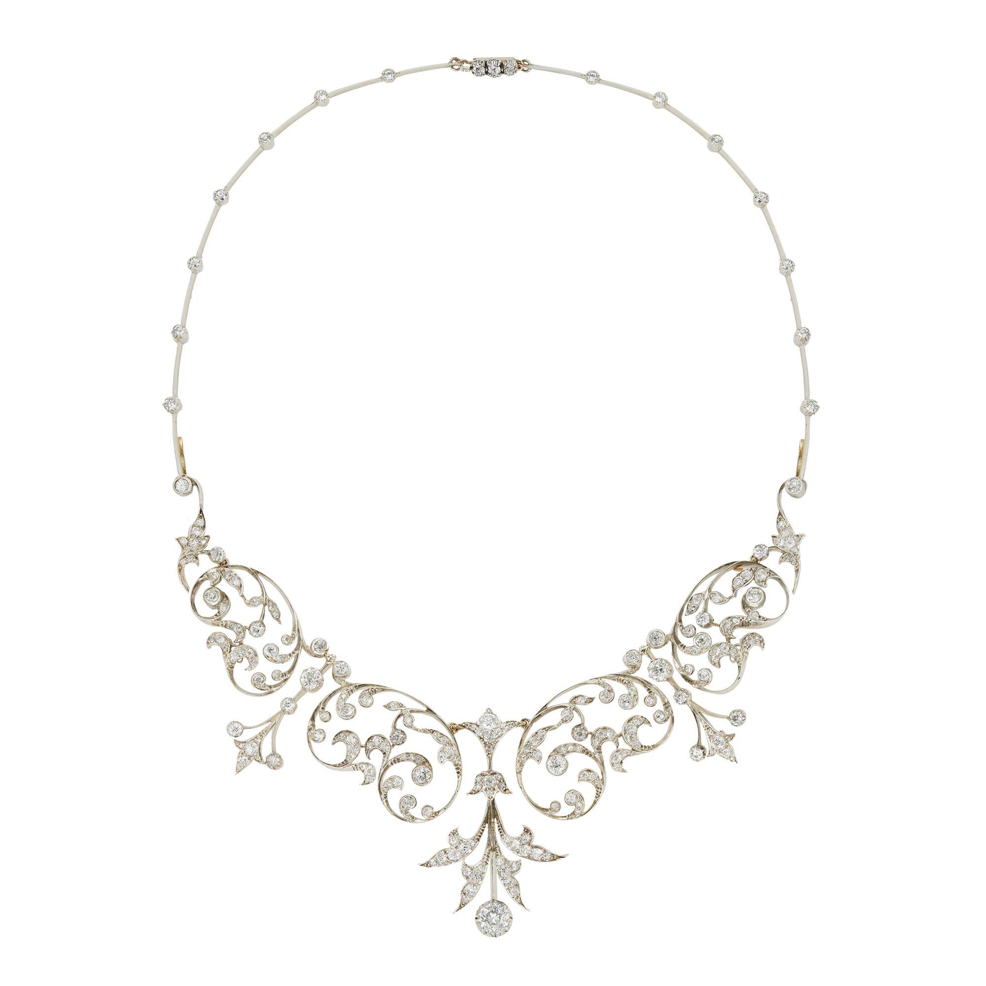 Un diadème/collier en diamants de la fin de l'époque victorienne dans un coffret Bon état - En vente à London, GB