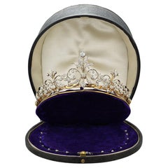 Antique A late Victorian diamond tiara/necklace in a case