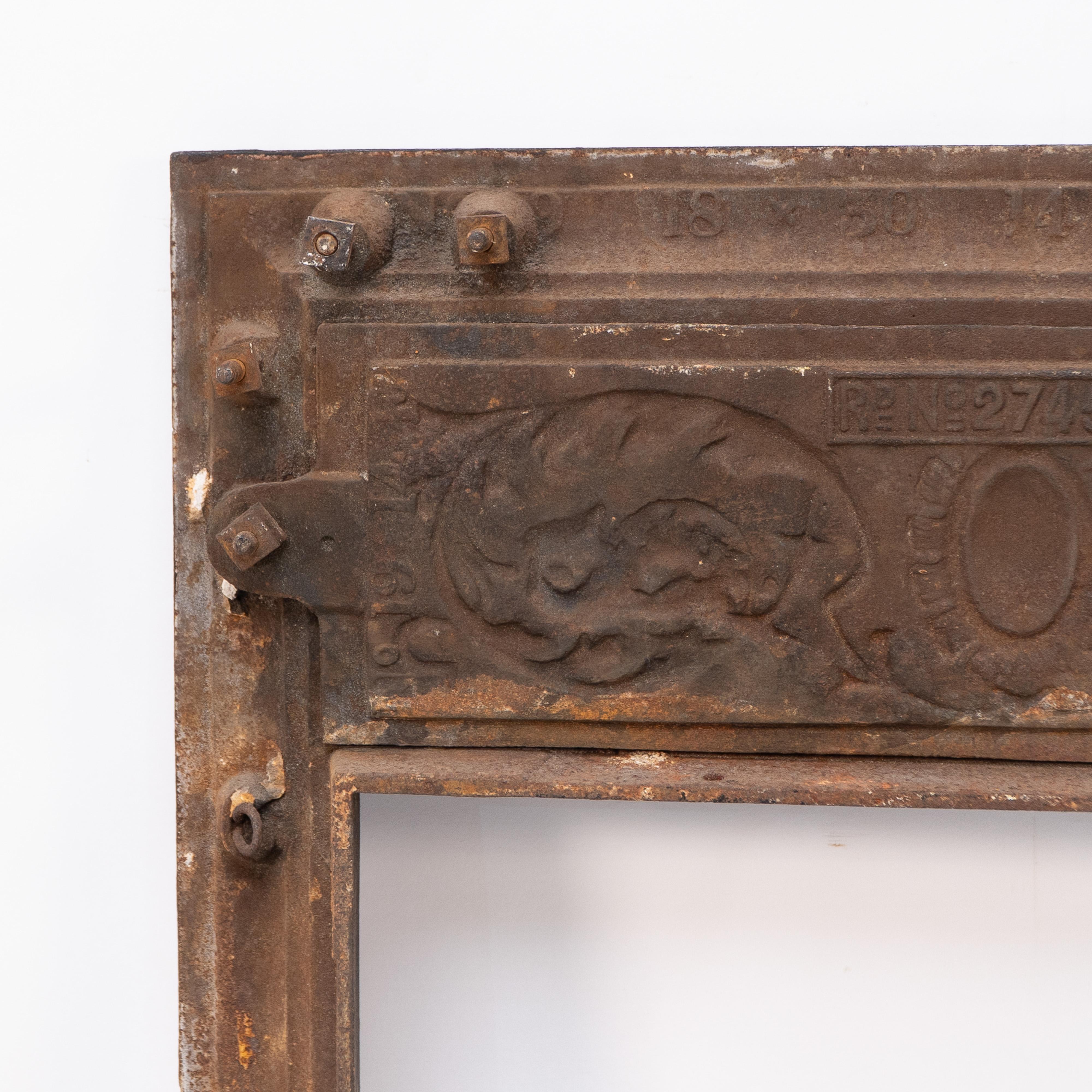A late Victorian fireplace with stylized floral details to the top For Sale 6