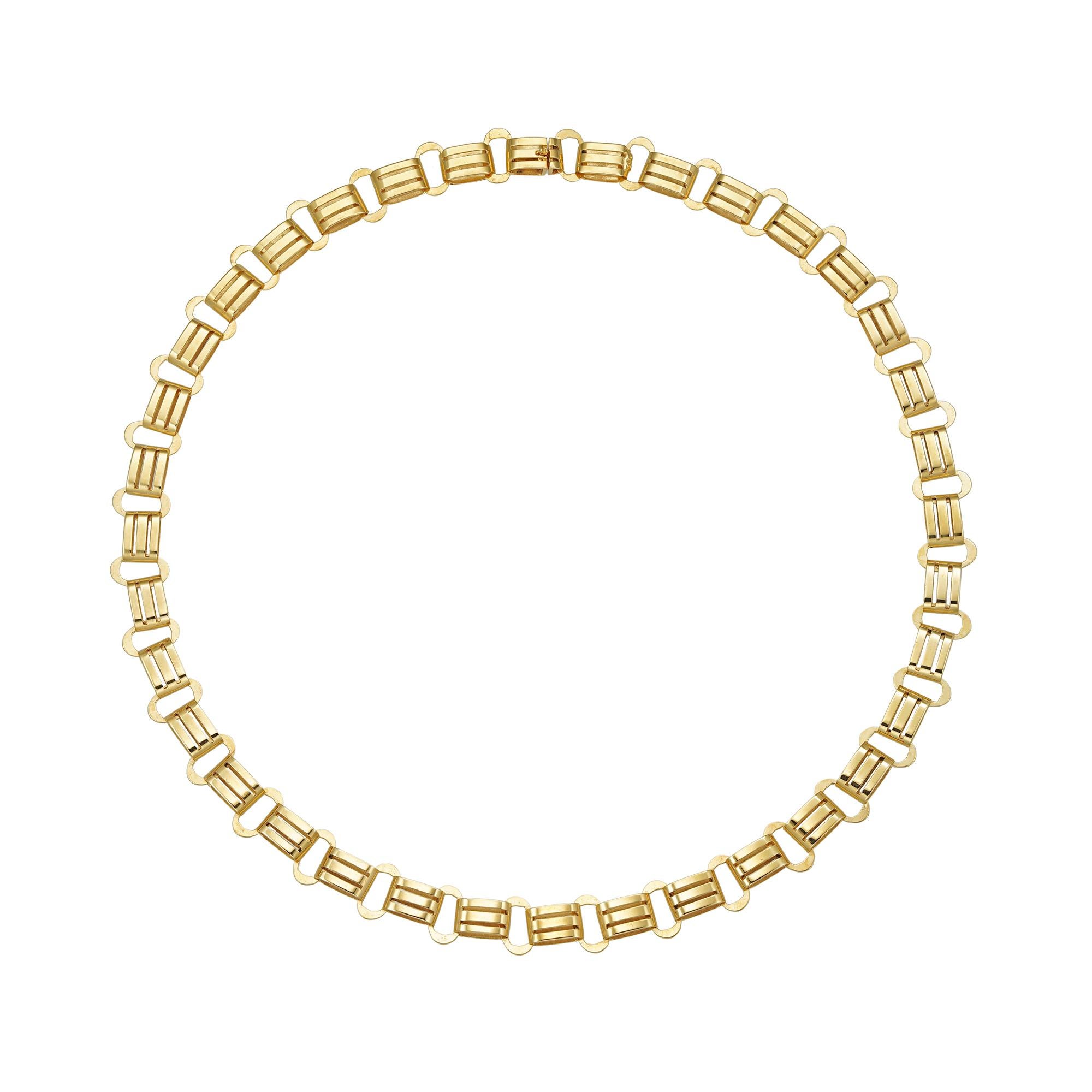 A late Victorian gold necklace, consisted of thirty-six oval shape links, connected with broader double-row pierced links, with  hidden clasp, made in 9ct gold, circa 1890, measuring approximately 38.5 x 0.9cm, gross weight 15.1 grams.

This antique