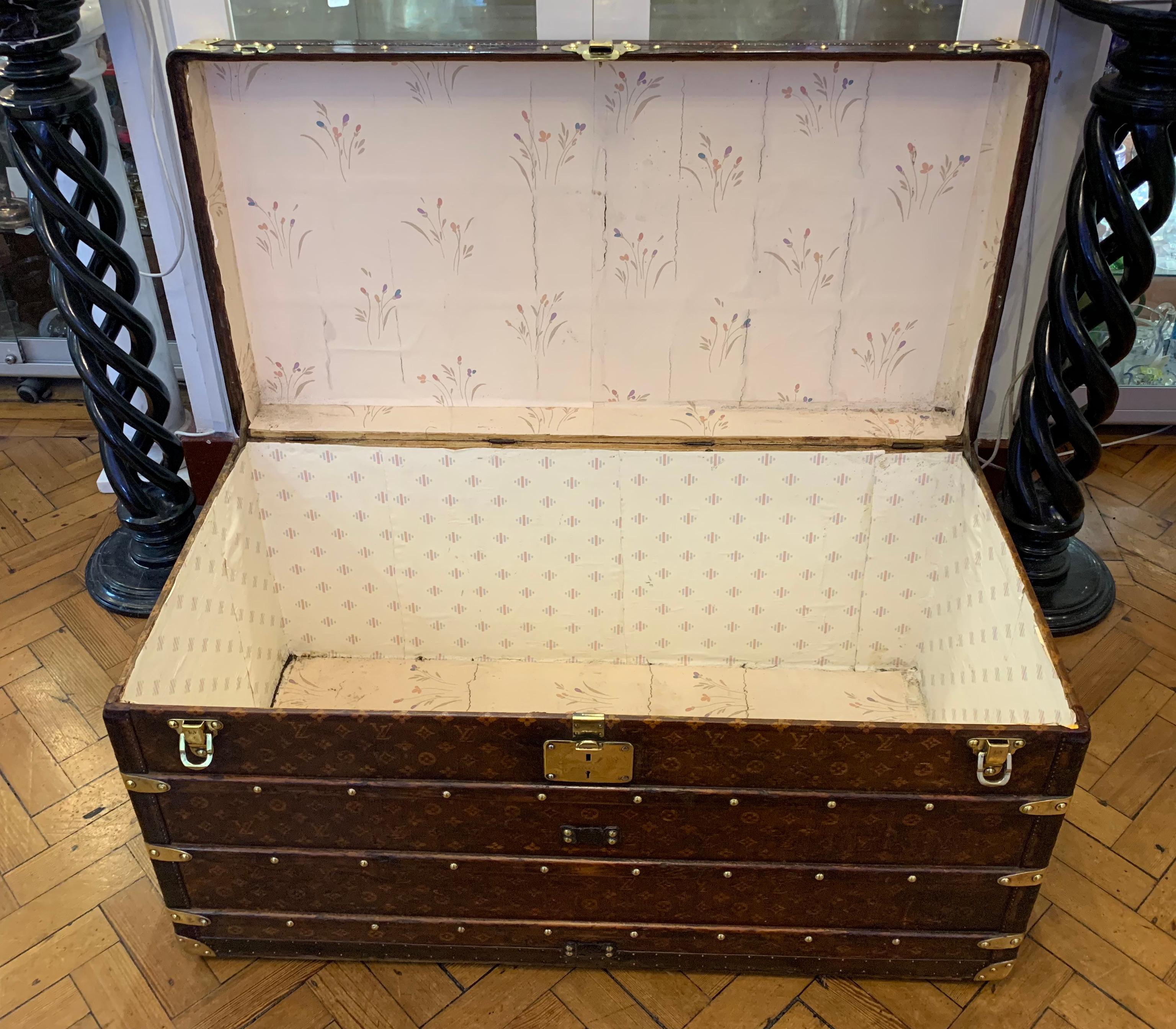 French Late Victorian Louis Vuitton Courier Trunk 1896 with Provenance For Sale