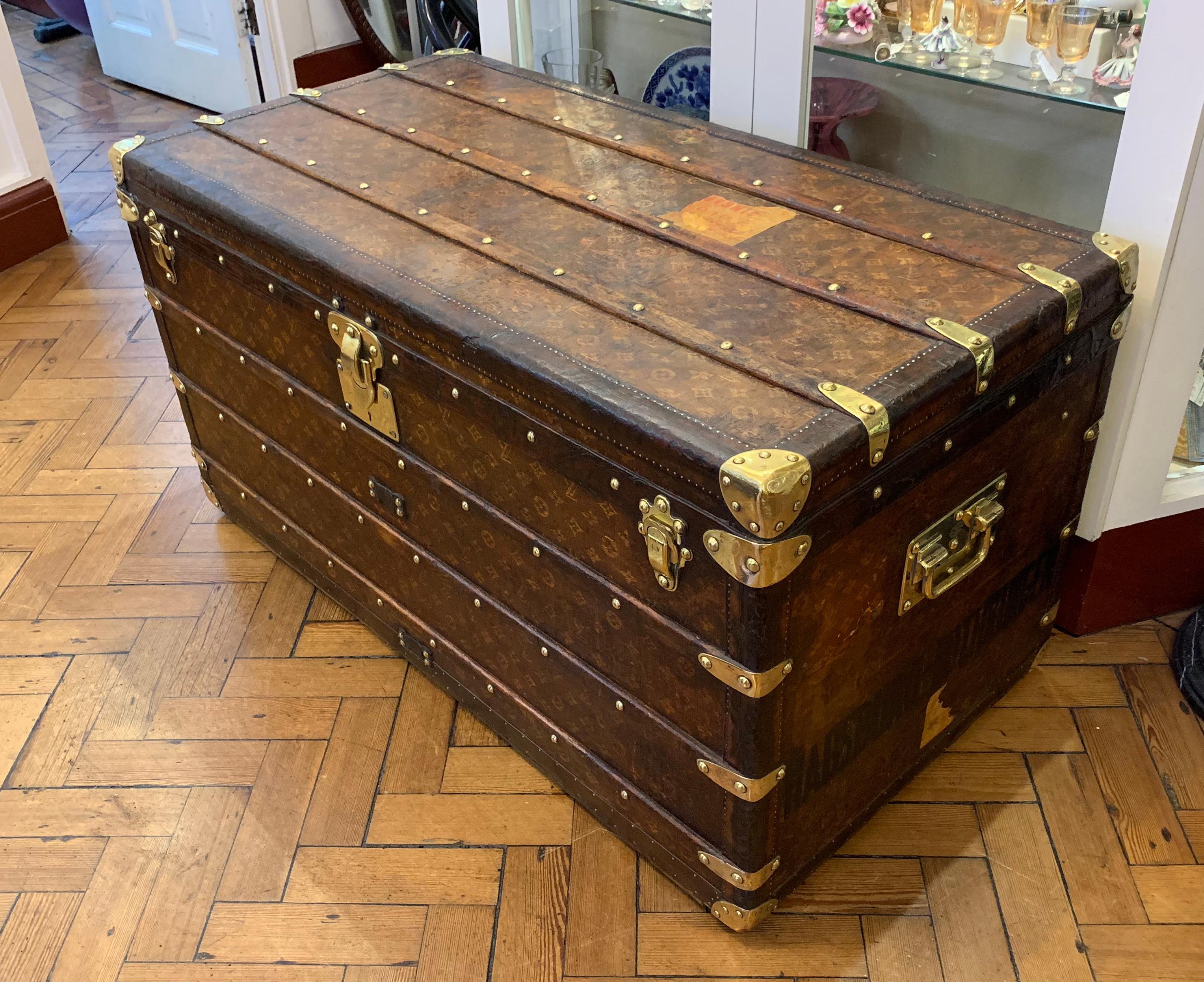 Late 19th Century Late Victorian Louis Vuitton Courier Trunk 1896 with Provenance For Sale