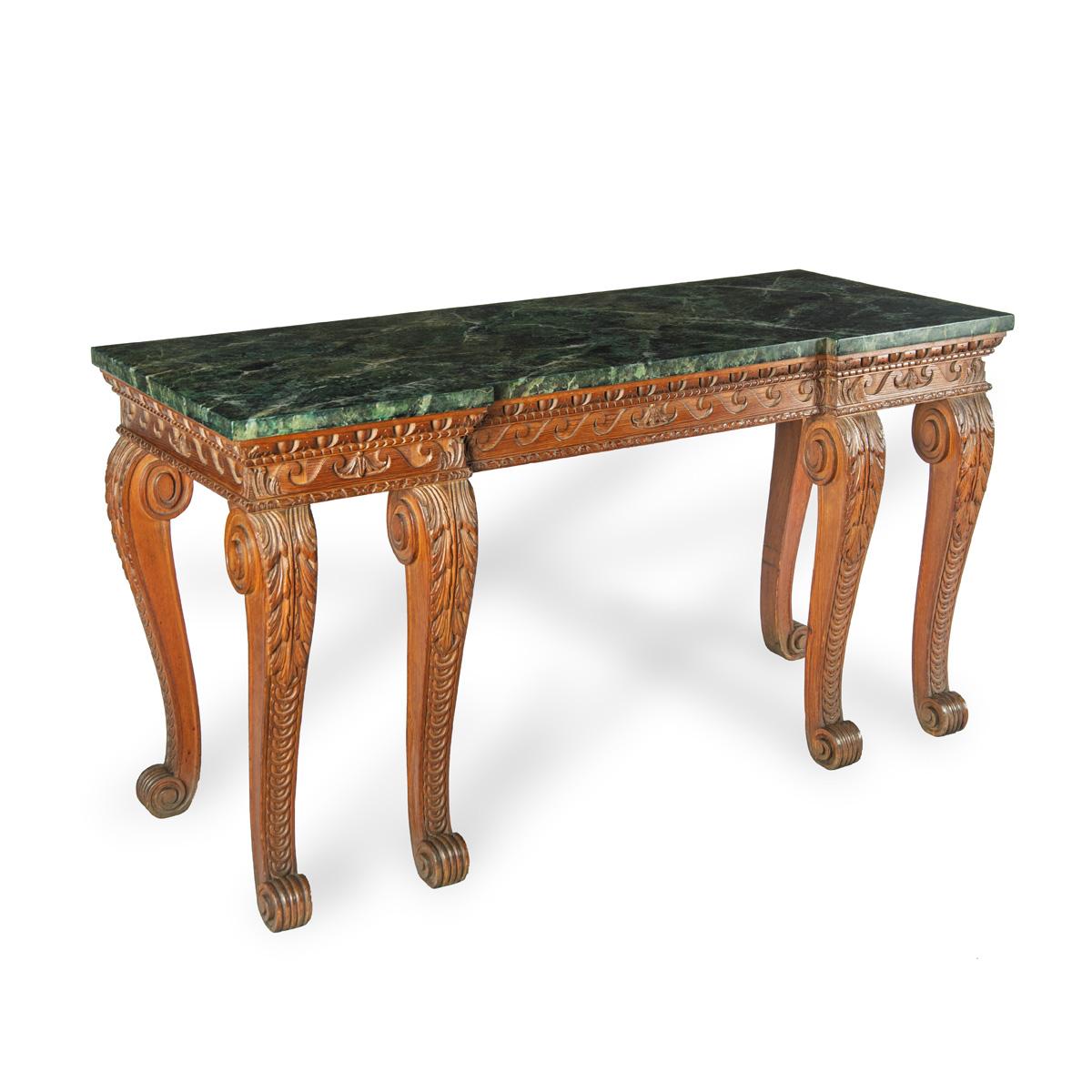 A late Victorian pitch pine console table after Linnell In Good Condition For Sale In Lymington, Hampshire