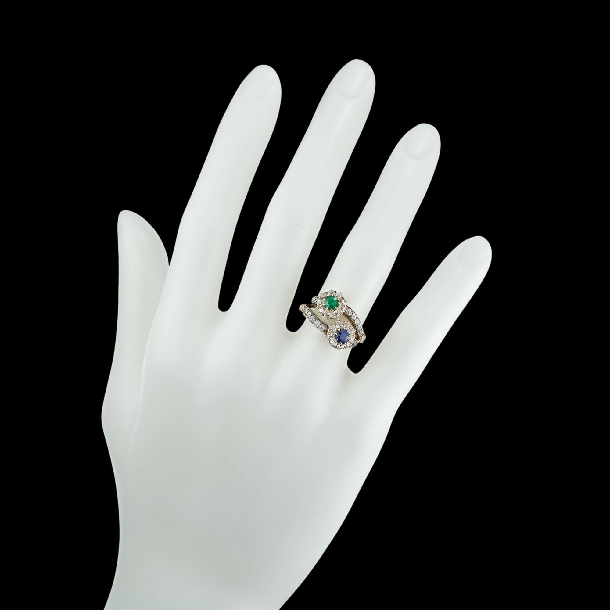 Taglio misto Anello con zaffiro, smeraldo e diamante di epoca tardo vittoriana in vendita