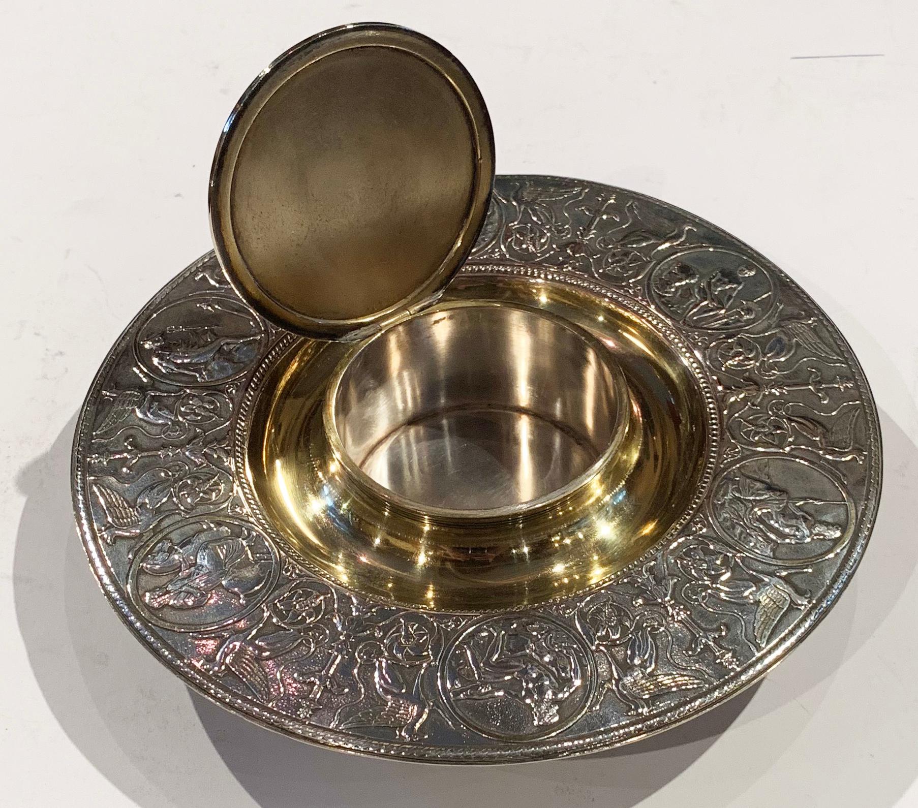 Late Victorian Silver Plate and Gold Wash Caviar Dish by Elkington, 1890 For Sale 1