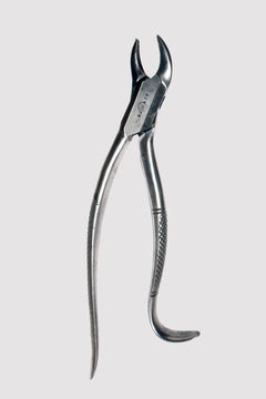 A late19th-Century dental extractor, United States 1900.