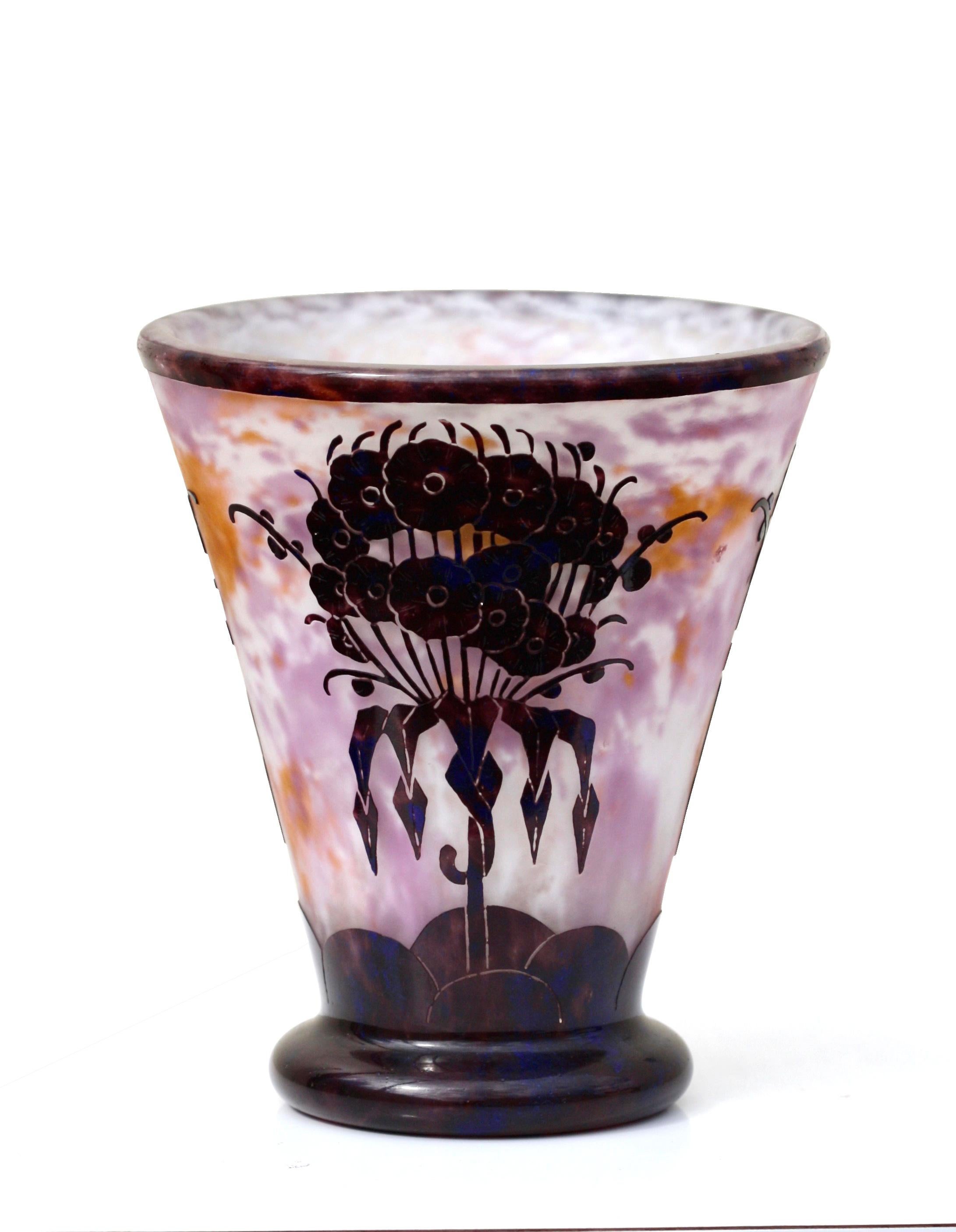 Le Verre Francais Charder Etched Glass Vase, circa 1929-1933 In Good Condition For Sale In West Palm Beach, FL