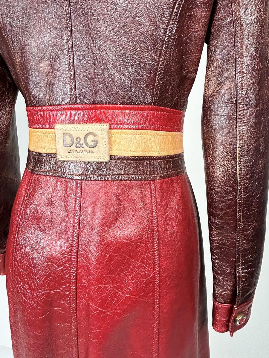 A leather trench coat by Dolce Gabbana - Italy Circa 1995-2000 For Sale 5