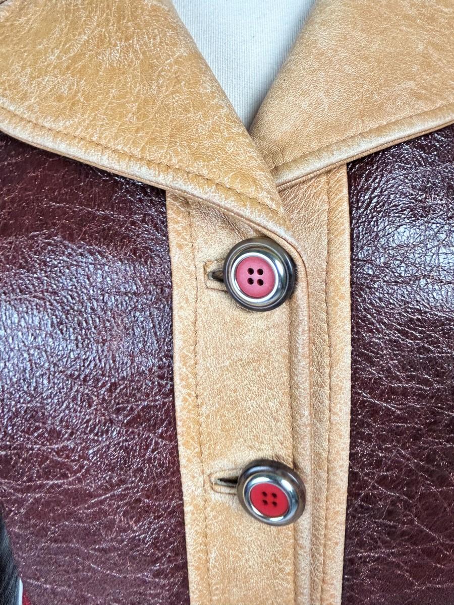 A leather trench coat by Dolce Gabbana - Italy Circa 1995-2000 For Sale 7