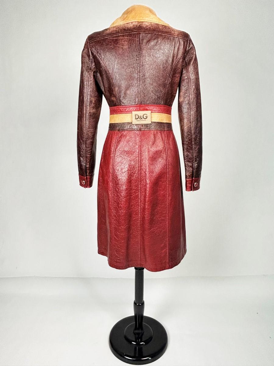 A leather trench coat by Dolce Gabbana - Italy Circa 1995-2000 For Sale 4