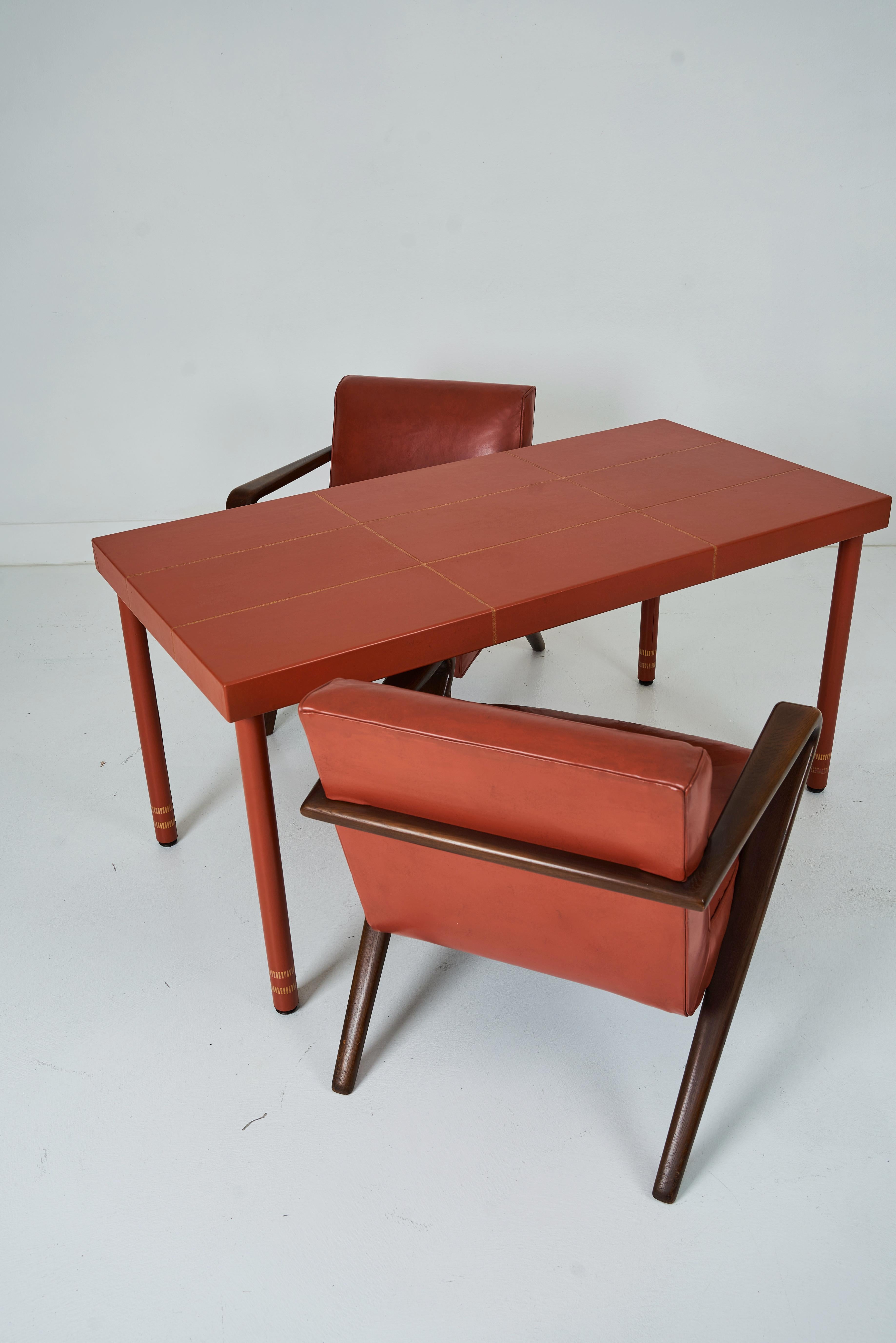 A Leather Wrapped Desk and Matching Arm Chairs designed by William Haines In Good Condition In Palm Desert, CA