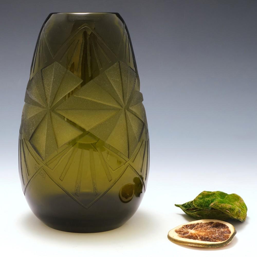 A Legras Cubism Inspired Vase, c1930 For Sale 2