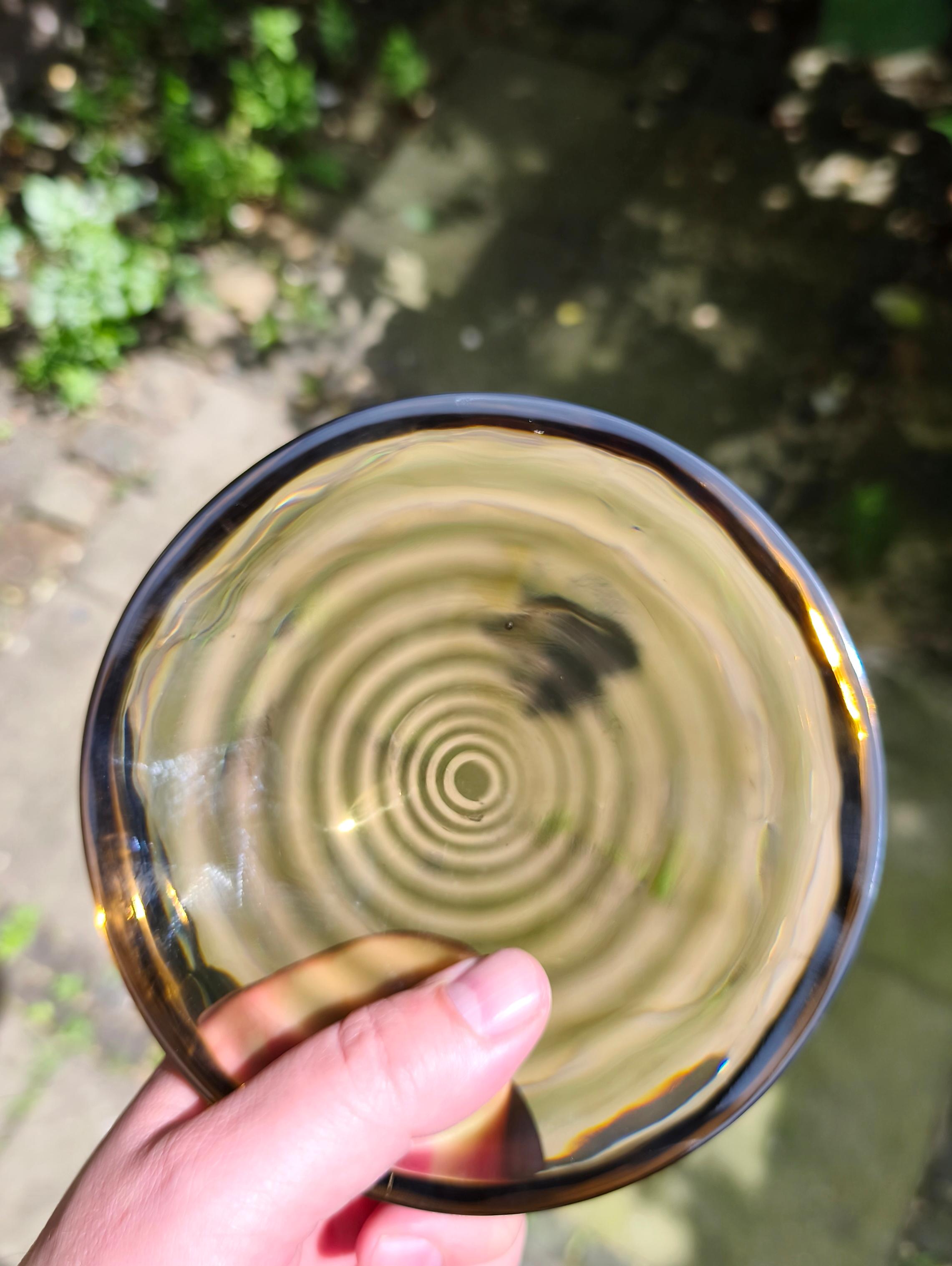 A lens shaped op art 